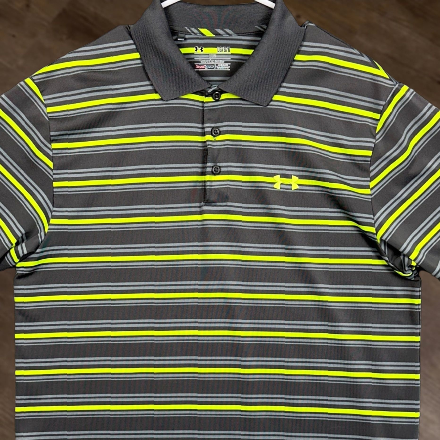 Under Armour Under Armour HeatGear Mens Large Shirt Polo Golf Striped Neon Gray Logo EUC Size US L / EU 52-54 / 3 - 1 Thumbnail