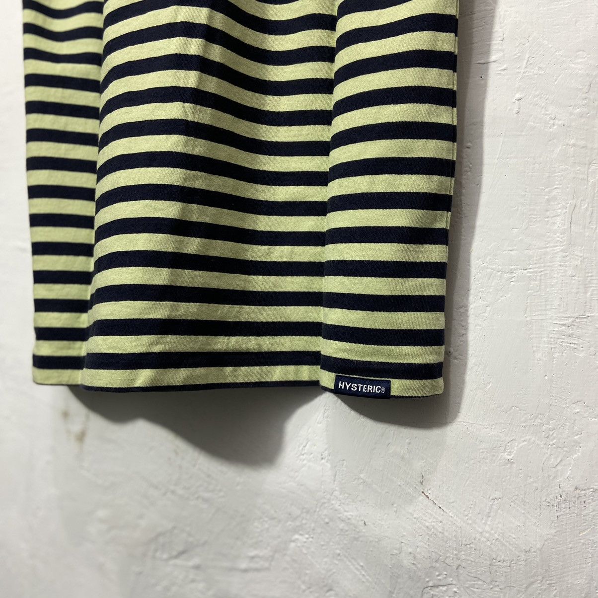 Hysteric Glamour × Japanese Brand × Vintage Hysteric Glamour Chillin Stripe Tshirt Size US S / EU 44-46 / 1 - 4 Thumbnail