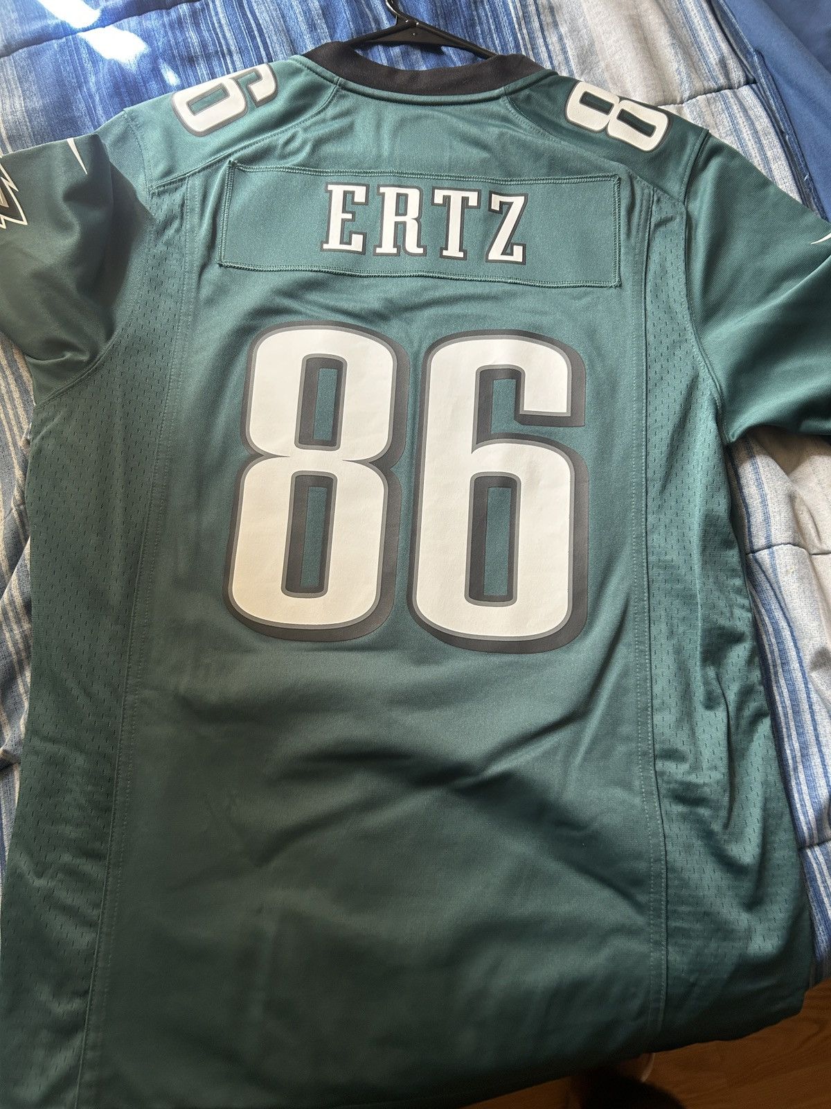 Nike Eagles Zack Ertz Jersey Size US M / EU 48-50 / 2 - 3 Thumbnail