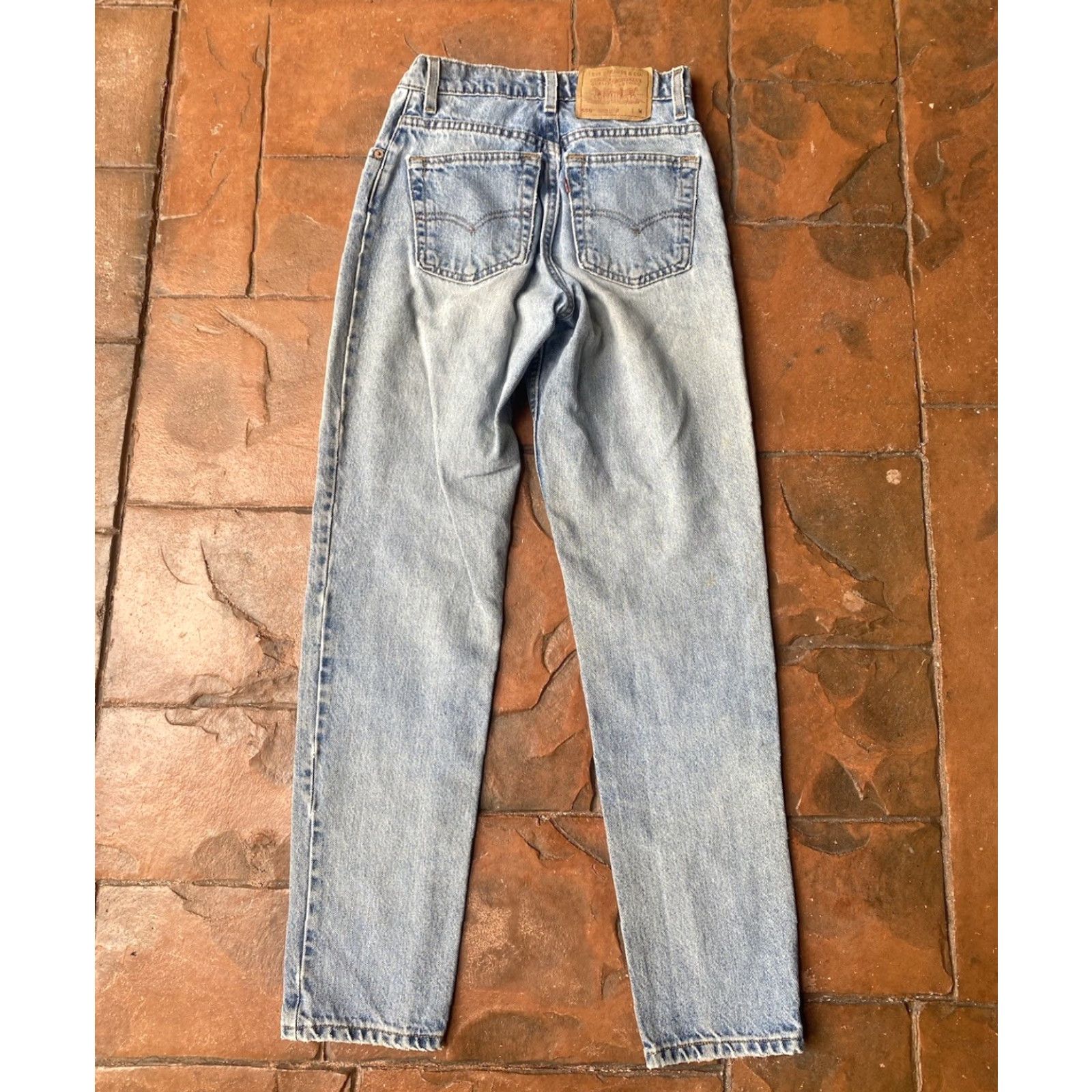 Levi's VINTAGE Levi's 550 Jeans Women's Junior 3 Relaxed Tapered USA Denim Blue 90s Y2K 5-Pocket Womens Jeans Size 26" / US 2 / IT 38 - 3 Thumbnail