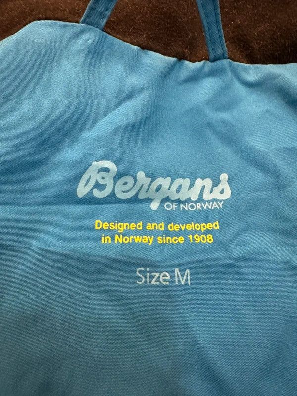 Bergans Bergans 1130 Trolltind Jkt Jacket Ski Recco Dermizax size M Size US M / EU 48-50 / 2 - 11 Thumbnail