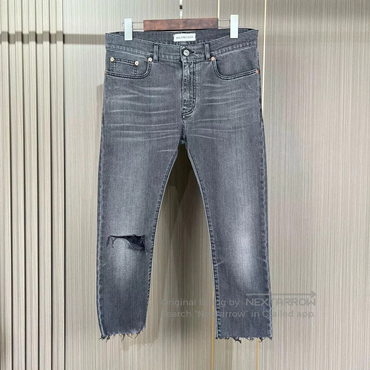 Balenciaga balenciaga distressed denim jeans W30. Size US 30 / EU 46 - 1 Thumbnail