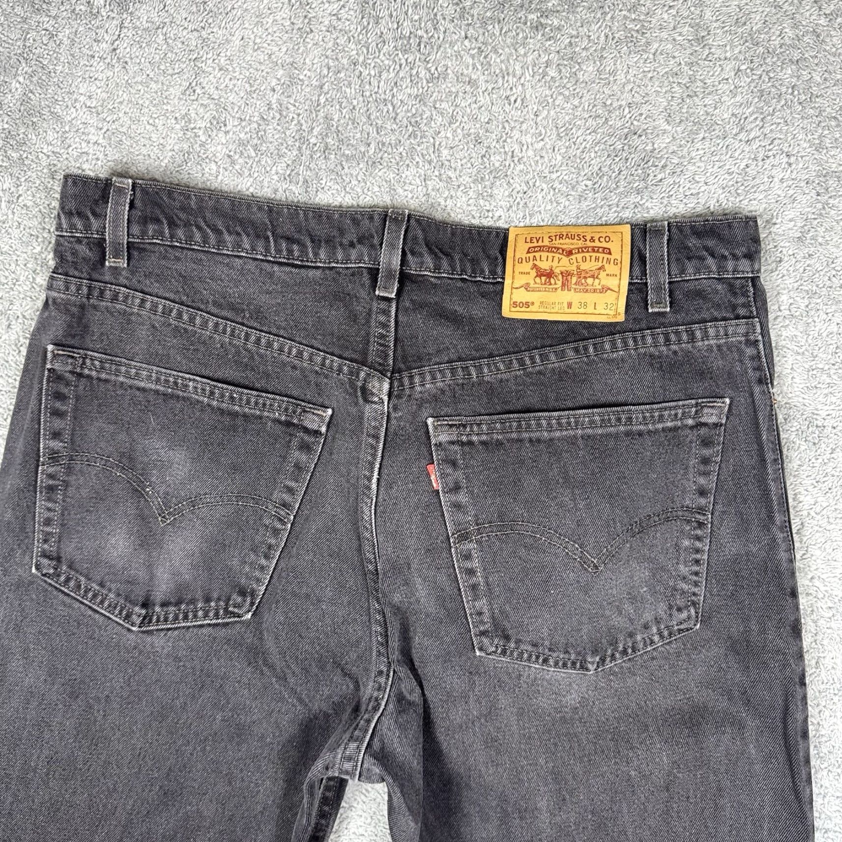 Levi's VINTAGE Levi's 505 Jeans Mens 38x32 USA Made 1998 Charcoal Wash Paper Tag 90s Grunge Denim 5-Pocket Mens Jeans Size US 38 / EU 54 - 7 Thumbnail