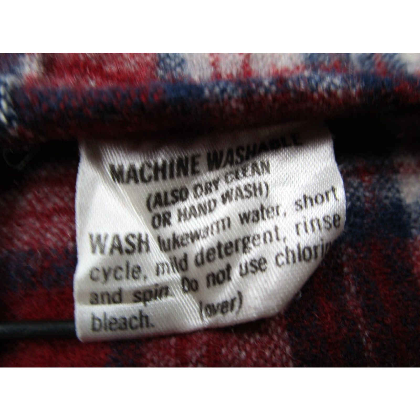 Pendleton VINTAGE Pendleton Shirt Mens Large Long Red Check Wool Button Up Casual Workwear Size US L / EU 52-54 / 3 - 5 Thumbnail