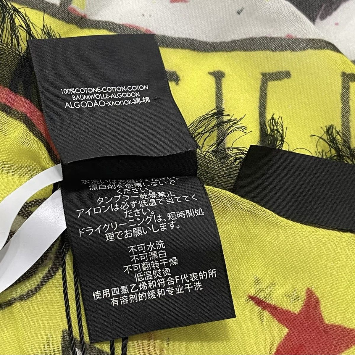 Gucci Runway scarf Size ONE SIZE - 7 Thumbnail