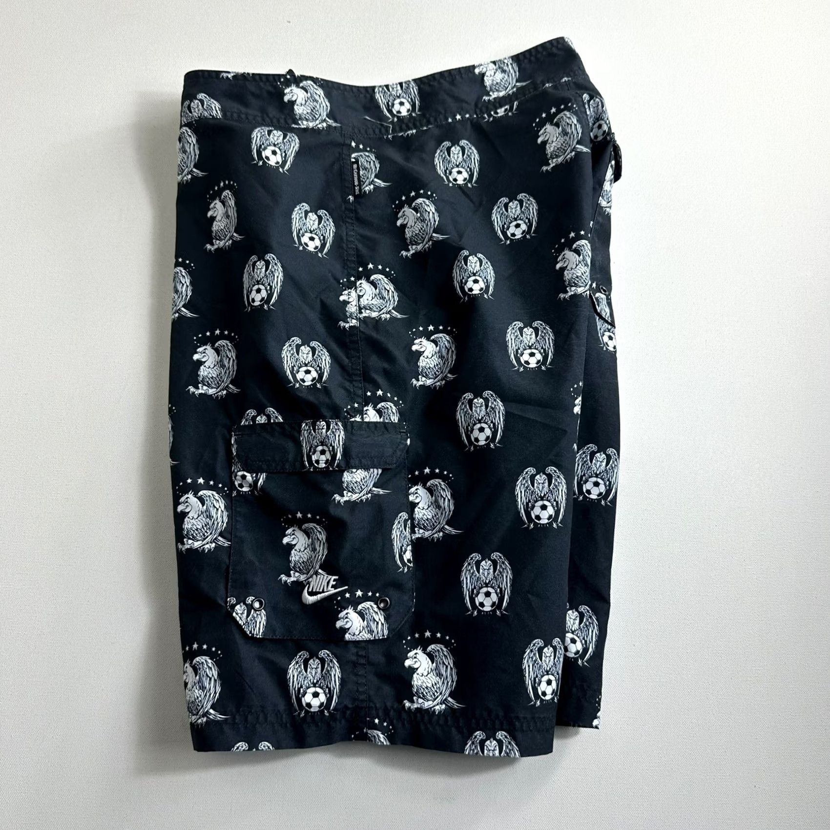 Nike Nike x Mr Cartoon Team USA Swim Trunk Board Short Black/White 387175-010 Size 34 Mens Black Board Shorts USA Cartoon 90s? Size US 34 / EU 50 - 3 Thumbnail