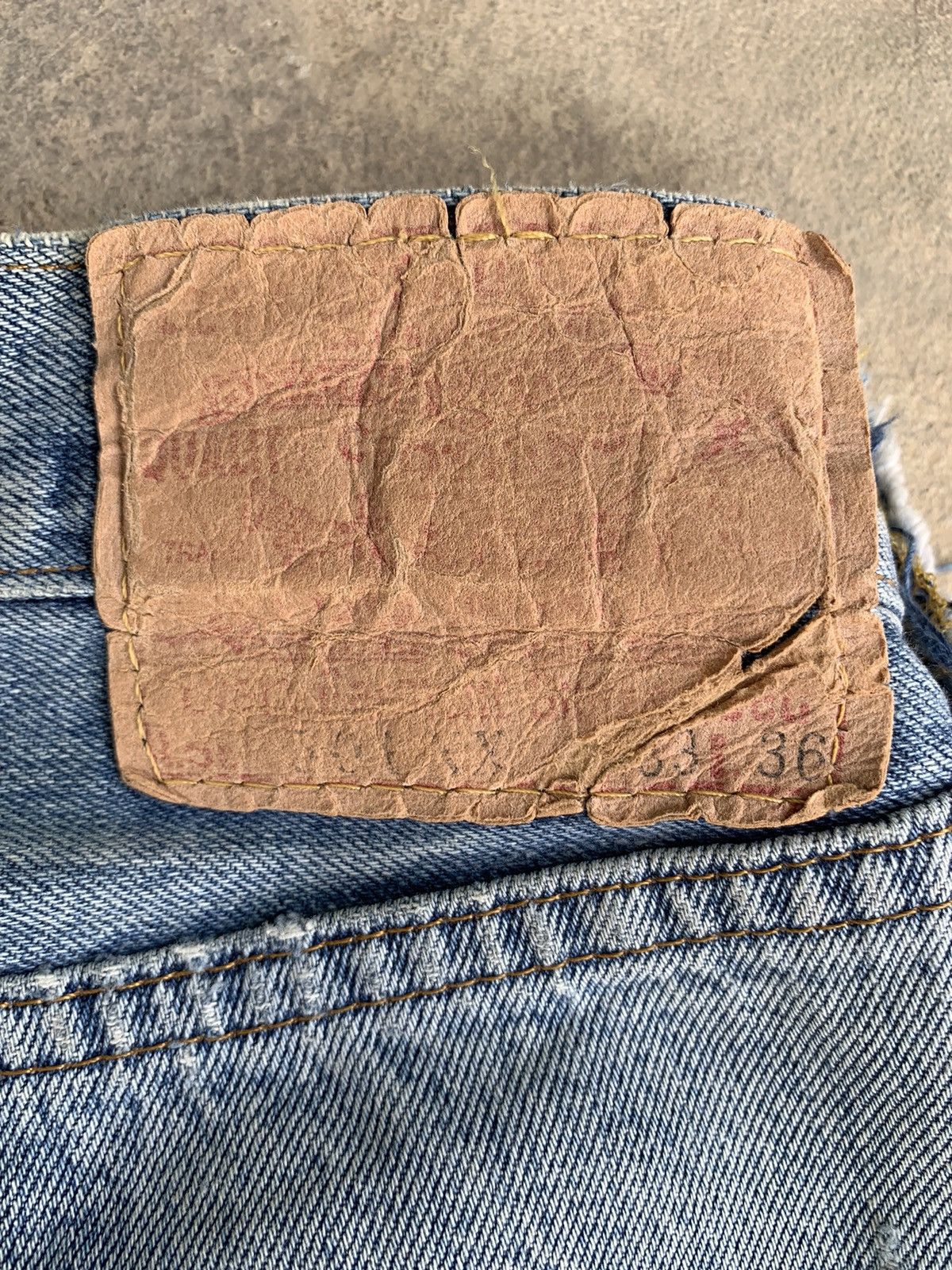 Levi's × Vintage Vintage Levis 501XX 555 Big E Selvedge Distressed Denim Size US 30 / EU 46 - 7 Thumbnail