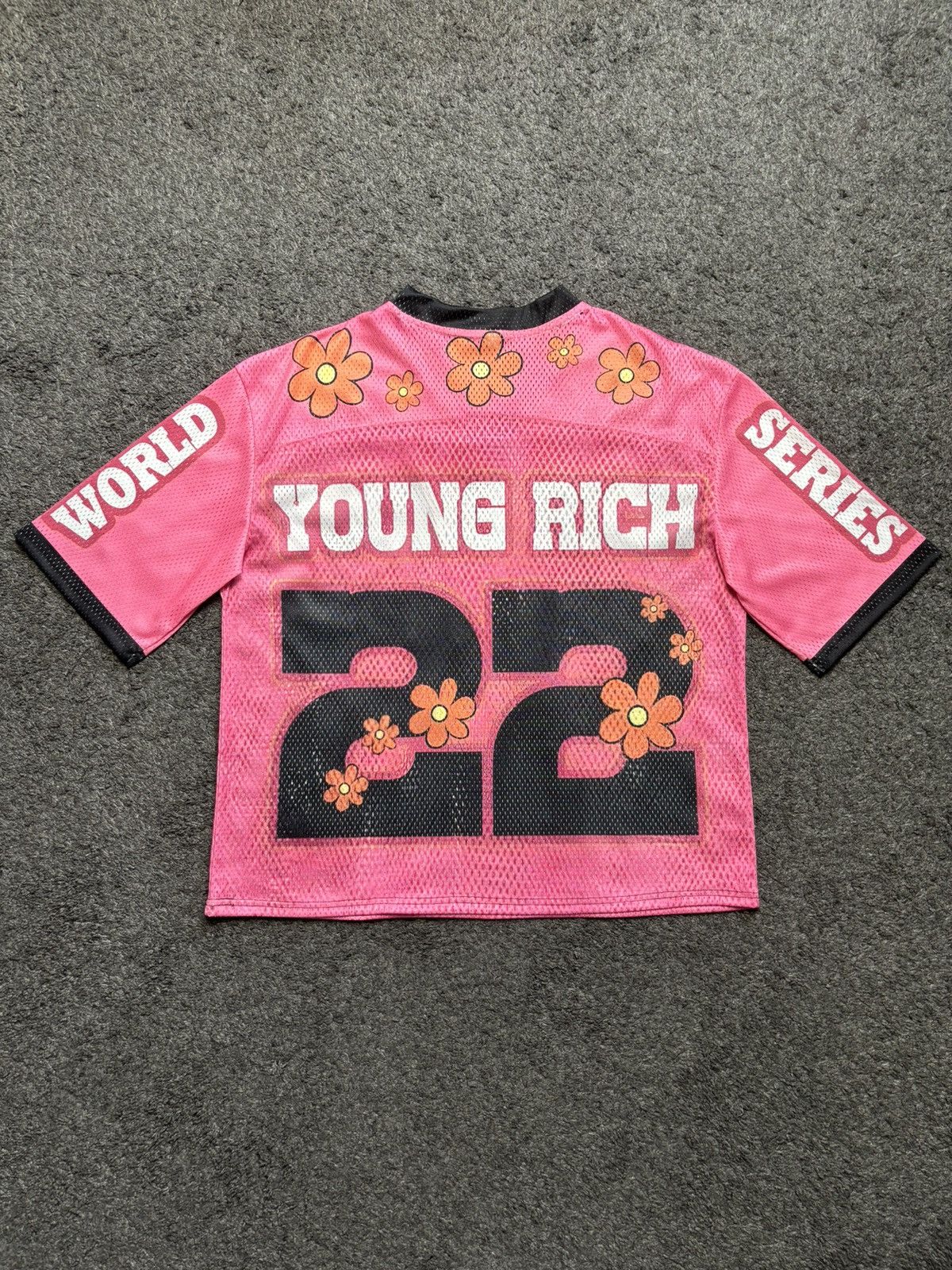 Japanese Brand Vintage Young Rich 22 flowers pink black football jersey Size US L / EU 52-54 / 3 - 13 Thumbnail