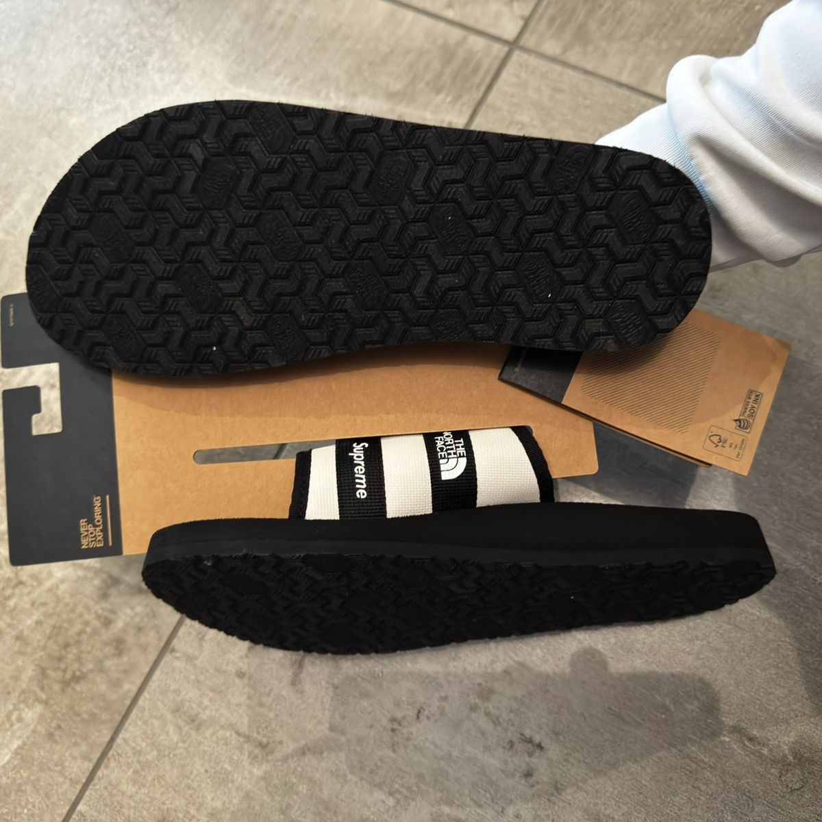 Supreme × The North Face Supreme x TNF Trekking Sandals – Black/White – Size 8 Size US 8 / EU 41 - 6 Thumbnail
