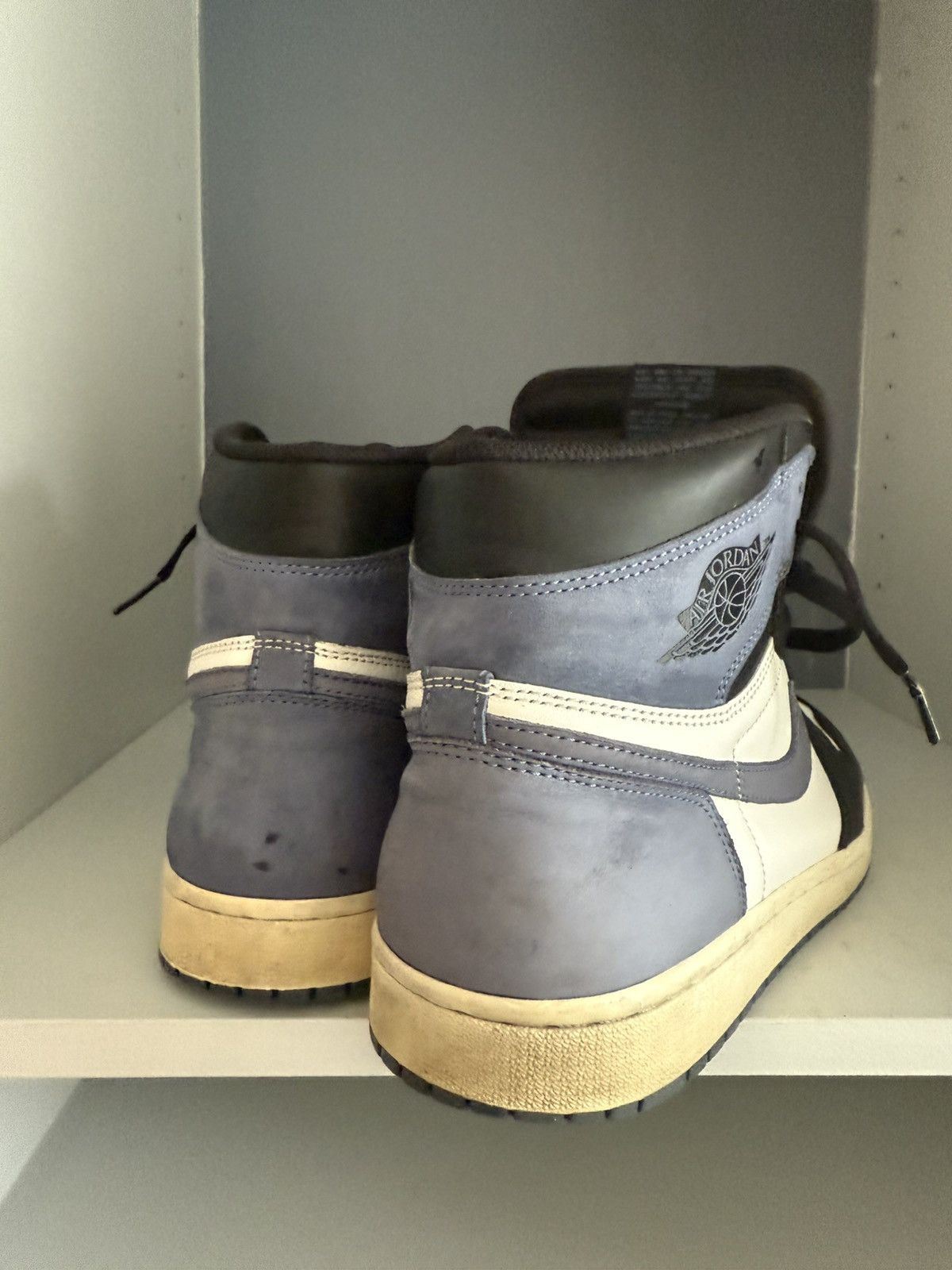 Jordan Brand Jordan 1 Retro High Blue Moon 555088-115 Size US 10.5 / EU 43-44 - 6 Thumbnail