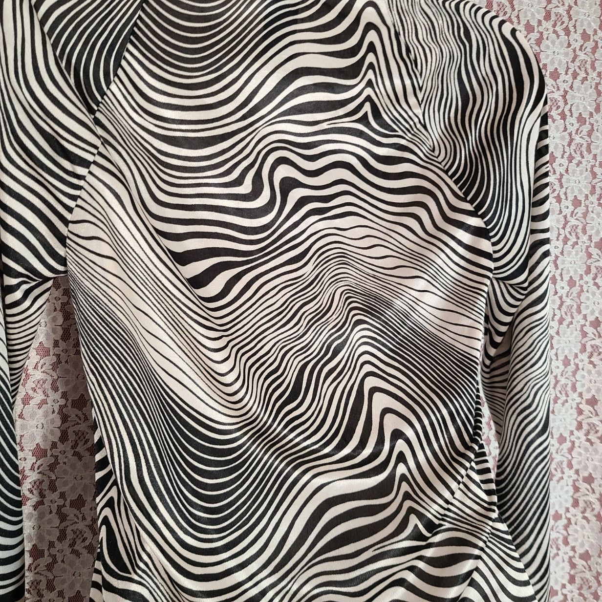 Vintage vintage 90s faith love passion black white blouse sz medium Size M / US 6-8 / IT 42-44 - 8 Thumbnail