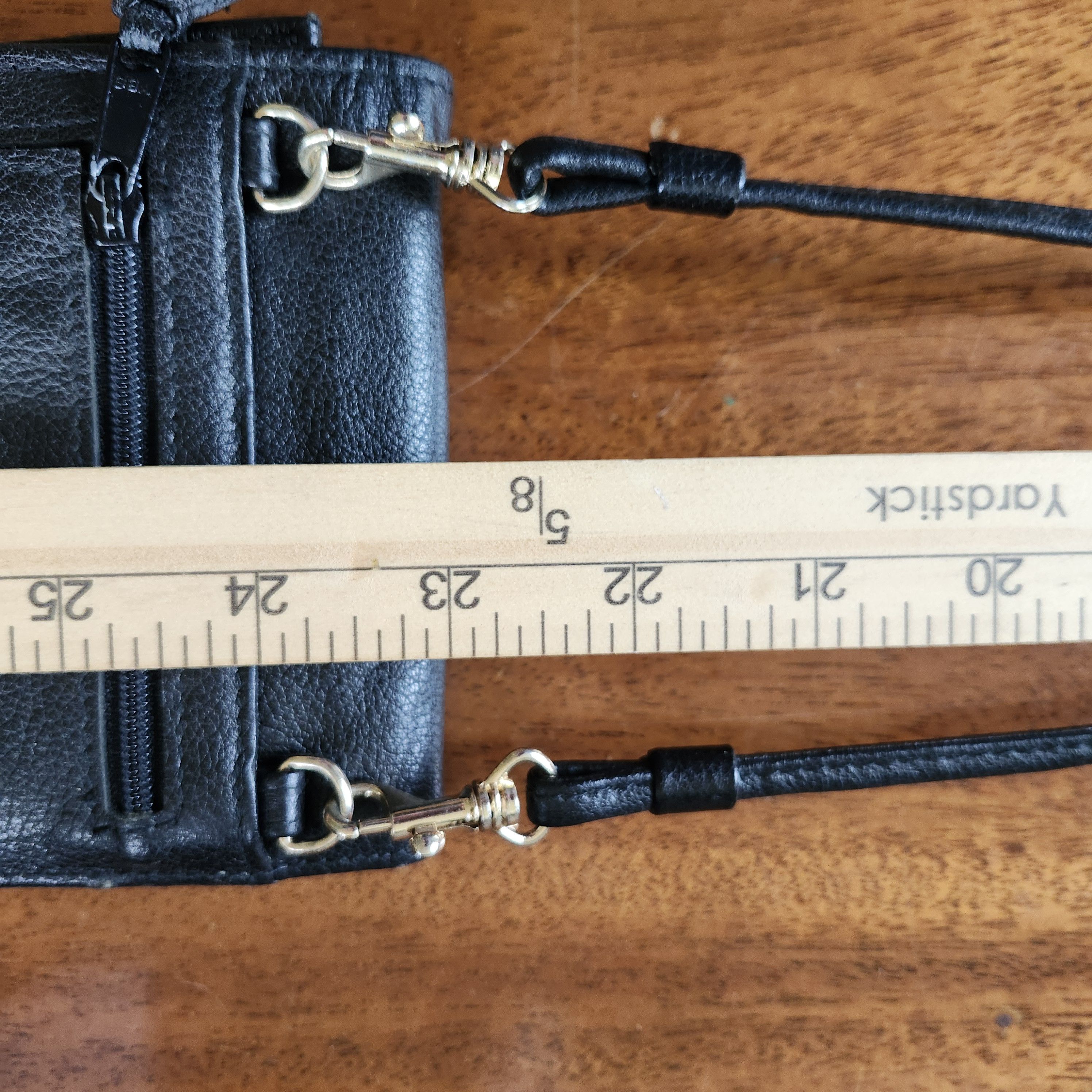 Liz Claiborne Liz Claiborne Black Faux Wallet Organizer Phone Pouch Size ONE SIZE - 7 Thumbnail