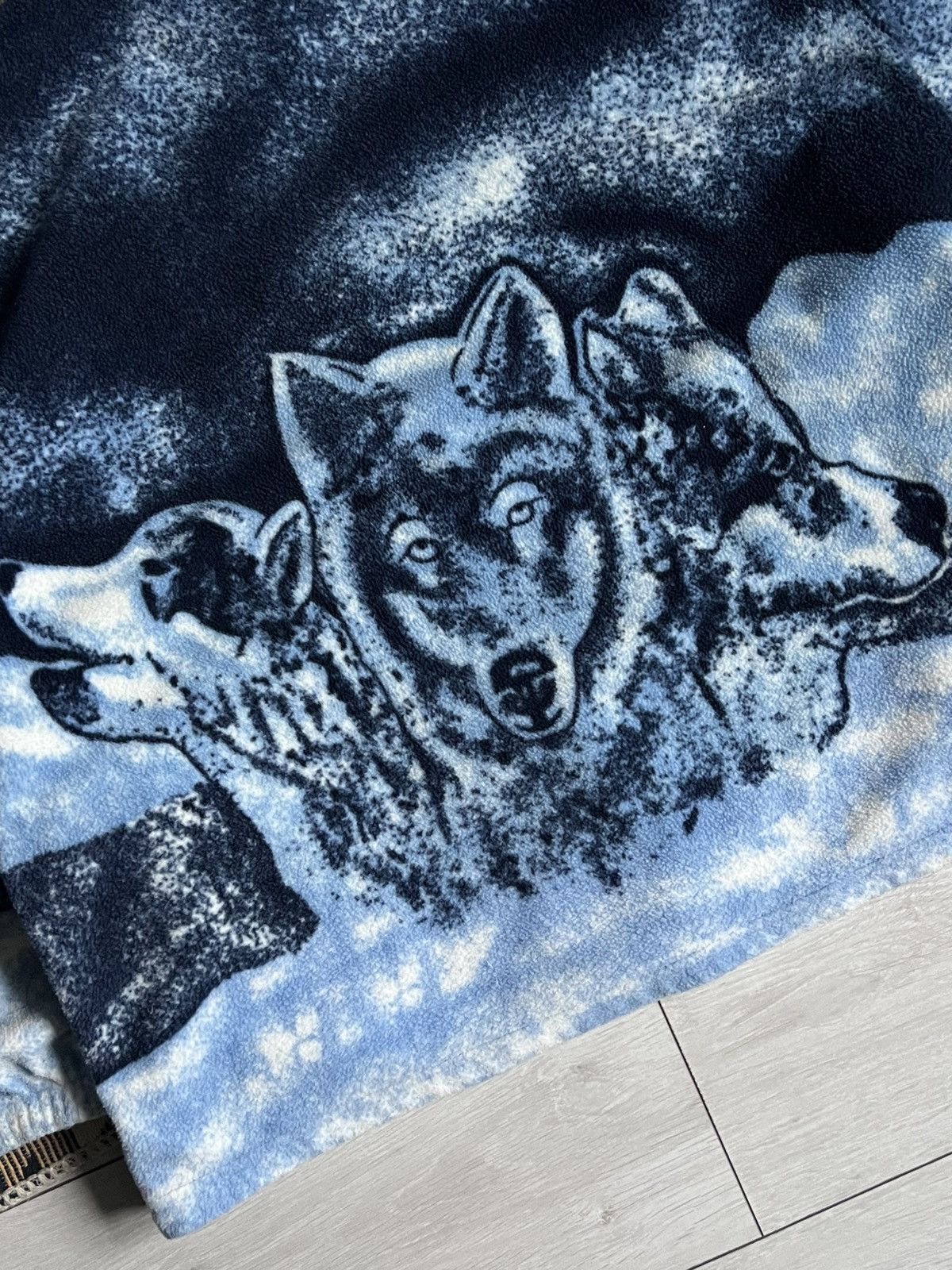 Vintage Vintage 90’s Animal Wolf Fleece Zip Jacket Size US XL / EU 56 / 4 - 8 Thumbnail
