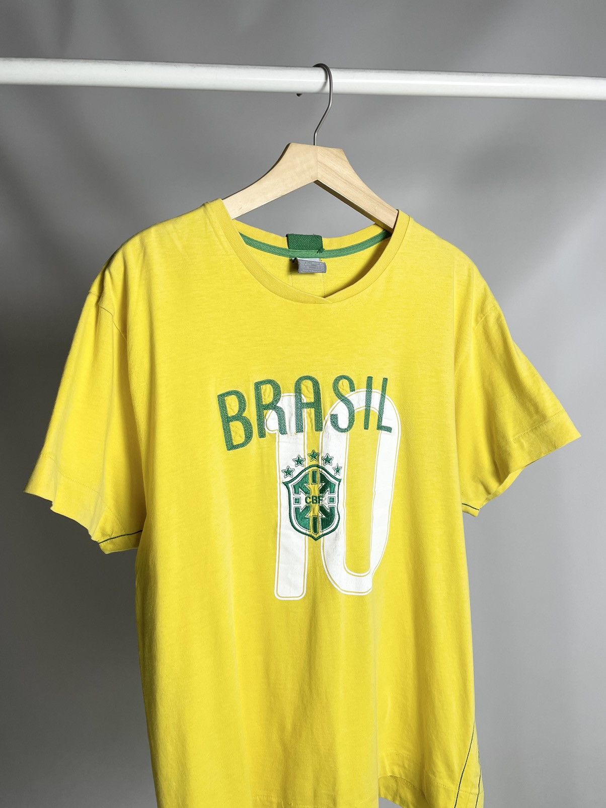 Corteiz × Nike VINTAGE 🇧🇷 Nike Brasil Football Form jersey yellow Tee Size US XL / EU 56 / 4 - 2 Thumbnail