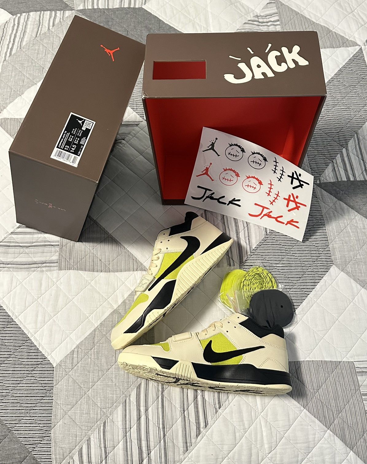 Travis Scott Jordan Jumpman Jack TR Travis Scott Bright Cactus Size 13 Size US 13 / EU 46 - 1 Thumbnail