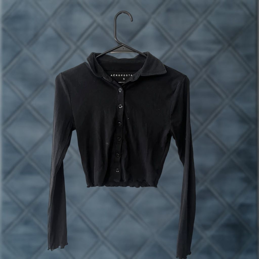 Aeropostale Aeropostale Polo Shirt Womens Size S Black Cropped Long Sleeve Button Front Cotton Polyester Spandex Size S / US 4 / IT 40 - 1 Thumbnail