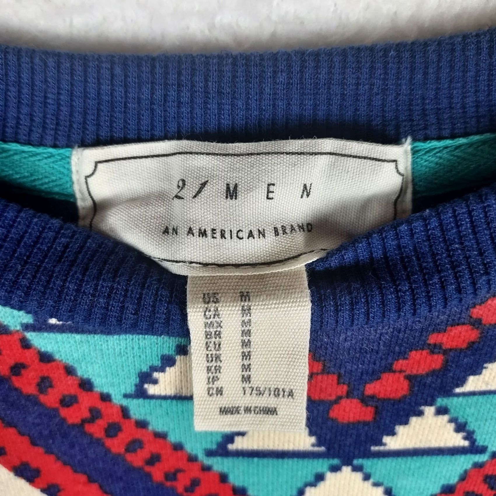 Forever 21 Forever 21 Sweatshirt Mens Medium Geometric Crewneck Pullover Multicolor Long Sleeve Crew Neck Sweatshirt Mens M Regular Fall Winter Spring Walking Size US M / EU 48-50 / 2 - 3 Thumbnail