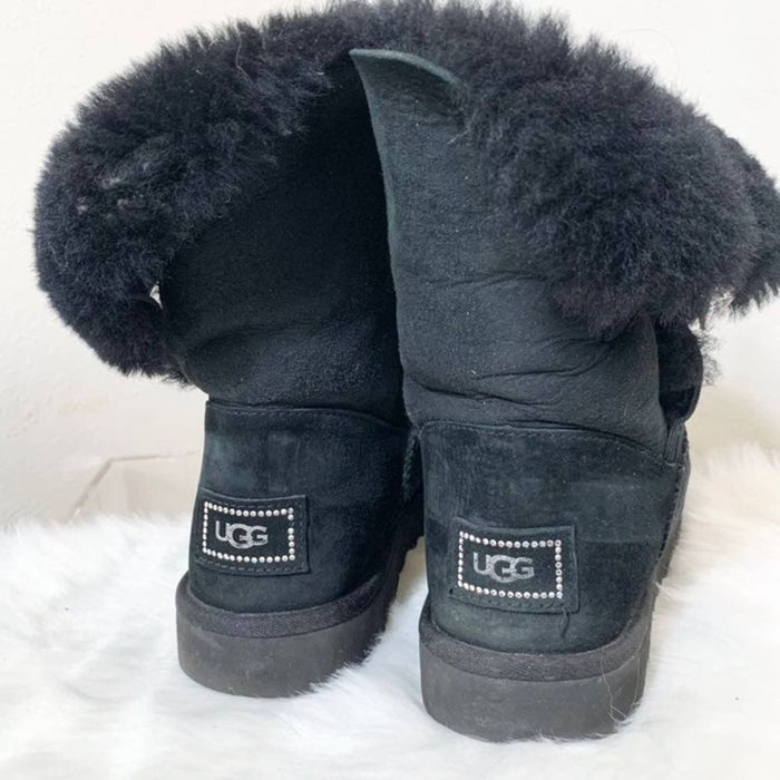 Ugg UGG Boots Womens 10 Black BAILEY BUTTON BLING | Grailed