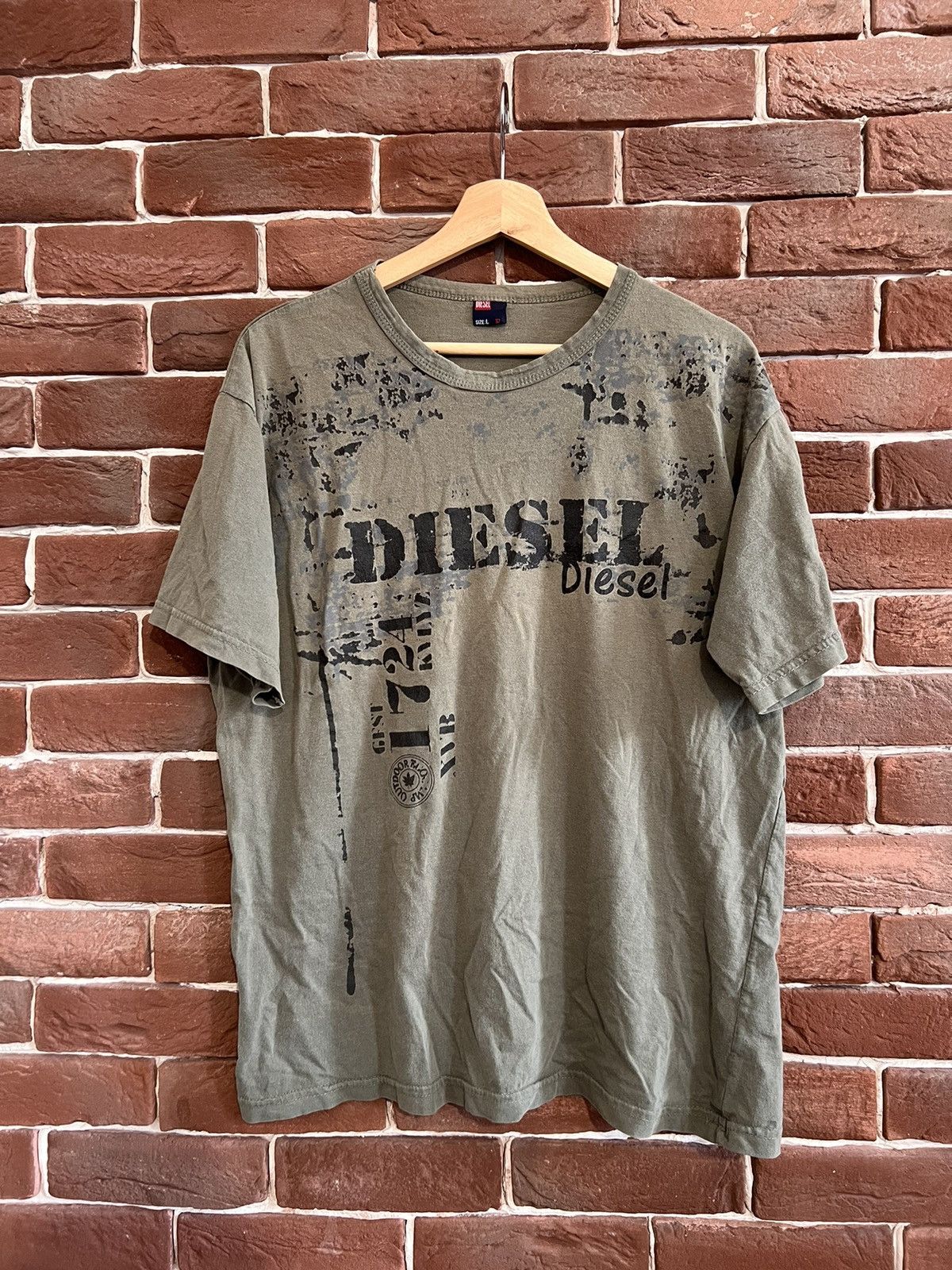 Diesel Y2K Diesel Avant Garde Military Tshirt Streetwear Hype L Size US L / EU 52-54 / 3 - 1 Thumbnail