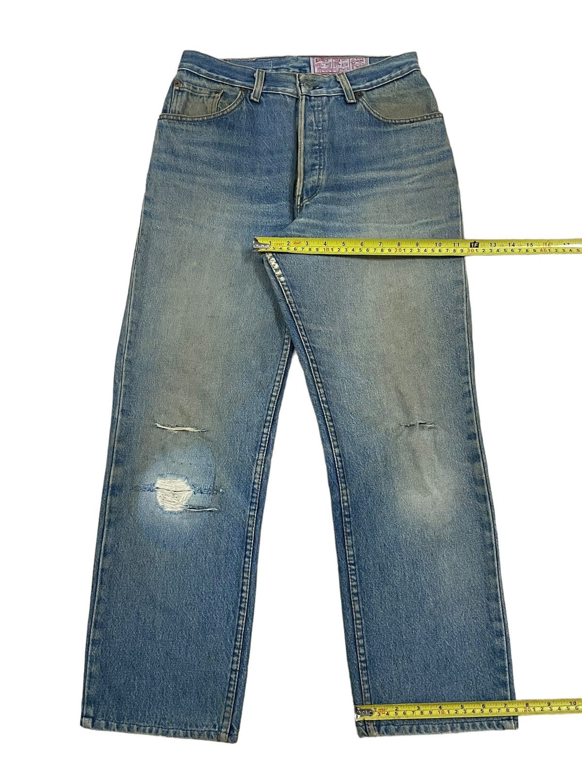 Levi's Vintage 80s Levi’s Button Fly Distressed Blue Wash Mom Jeans Size 28" / US 6 / IT 42 - 16 Thumbnail