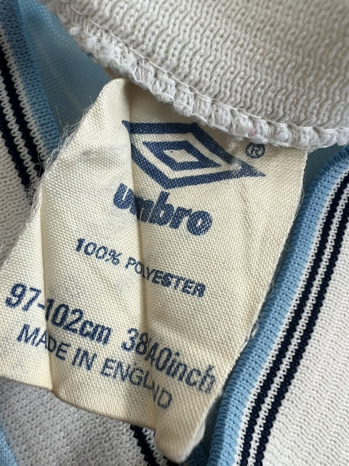 Umbro Manchester City Umbro vintage t shirt rare 1987-89 size L Size US L / EU 52-54 / 3 - 3 Thumbnail
