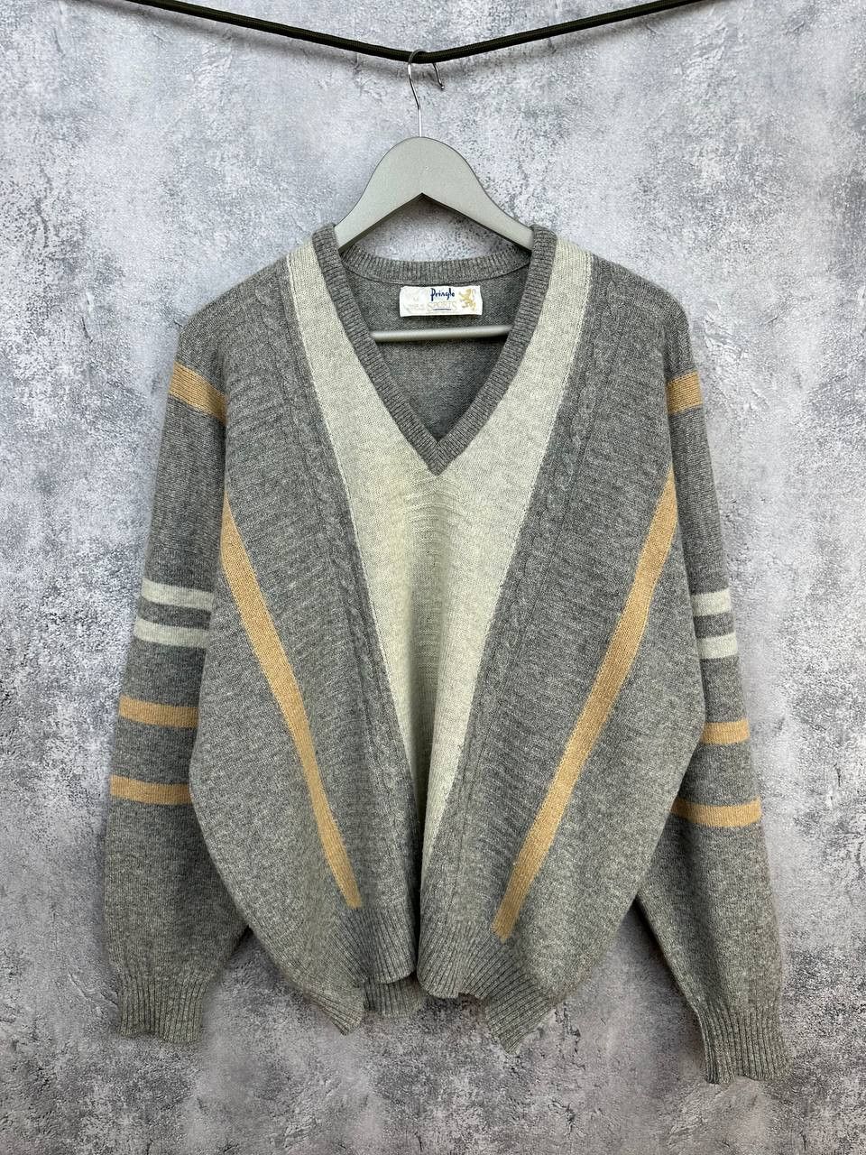 Pringle Of Scotland Pringle of Scotland Striped Scotland Wool V-Neck Sweater VTG Size US M / EU 48-50 / 2 - 1 Thumbnail