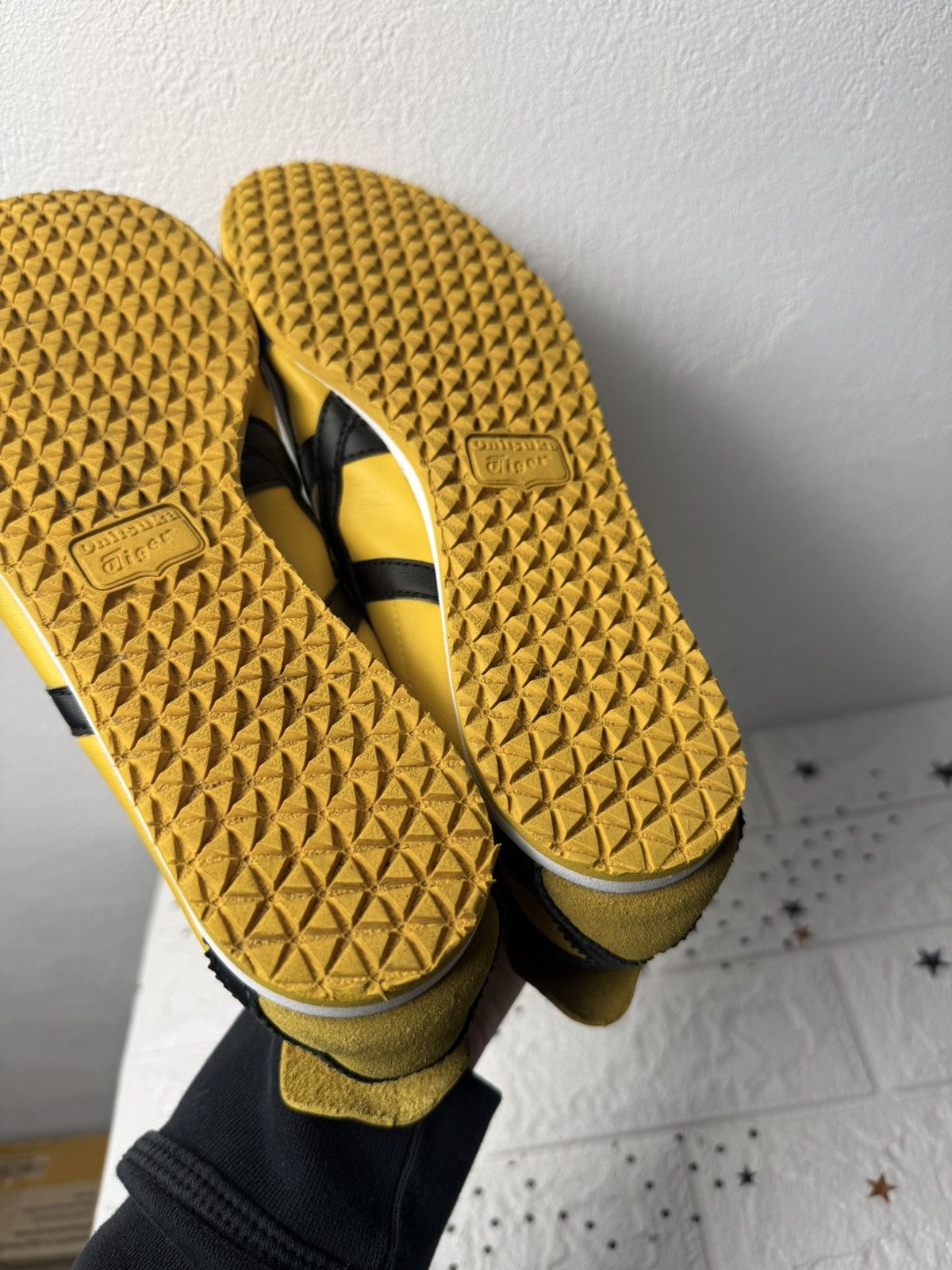Onitsuka Tiger ONITSUKA TIGER MEXICO 66 YELLOW US9 UK8 EUR42.5 Casual Size US 9 / EU 42 - 15 Thumbnail