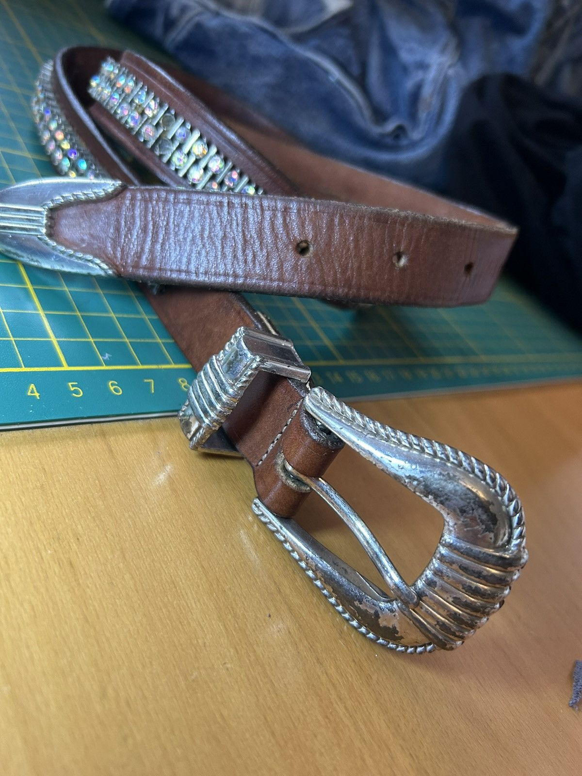 Vintage Vintage western rhinestone tennis chain leather belt Size ONE SIZE - 3 Thumbnail