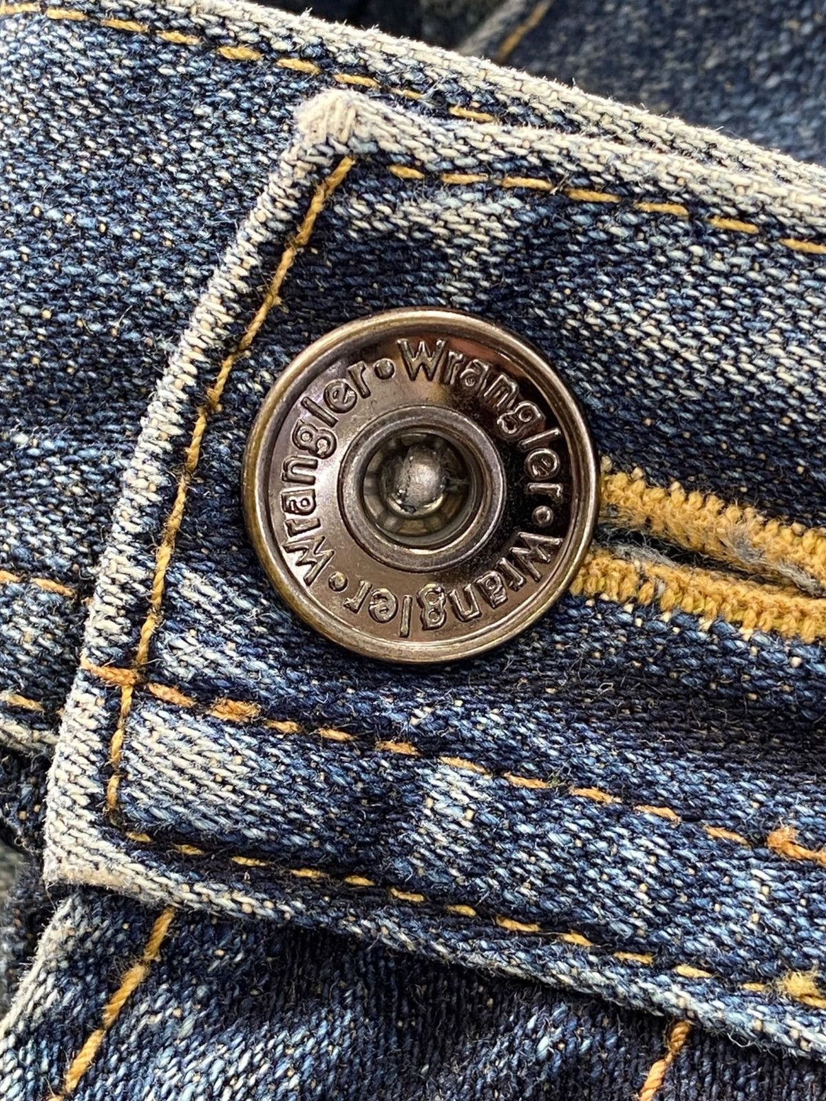 Wrangler Wrangler Faded Blue Wash Whiskered Straight Leg Style Jeans Size US 36 / EU 52 - 11 Thumbnail