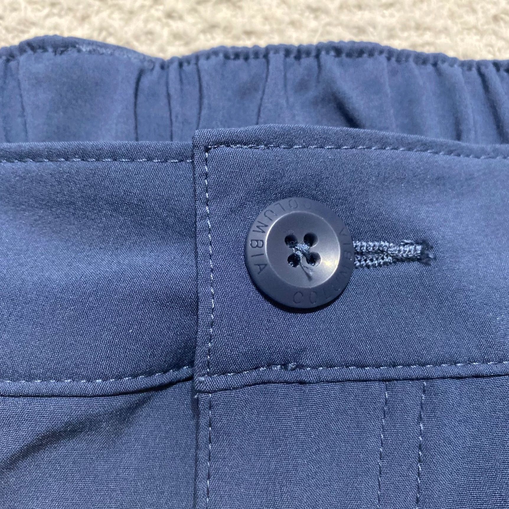 Vintage Columbia Mens Short Large Blue Cargo Inseam 9" Outdoor Hiking Pockets Mid Rise Size US 33 - 4 Thumbnail