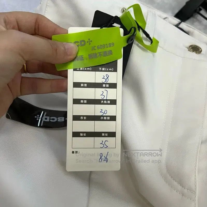 Louis Vuitton Louis Vuitton Summer White Cotton Women's Shorts . Size 28" / US 6 / IT 42 - 5 Thumbnail