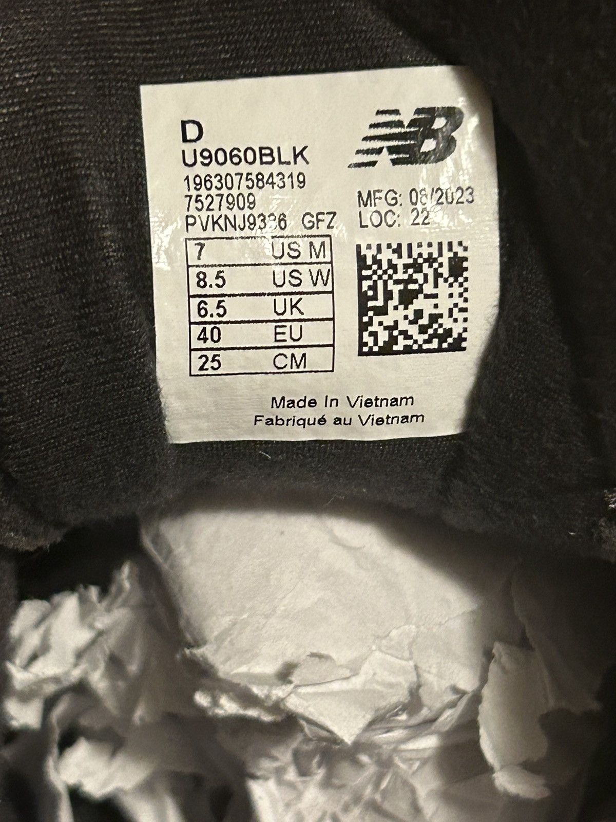 New Balance Size 7 New balance never worn Size US 7 / EU 40 - 3 Thumbnail