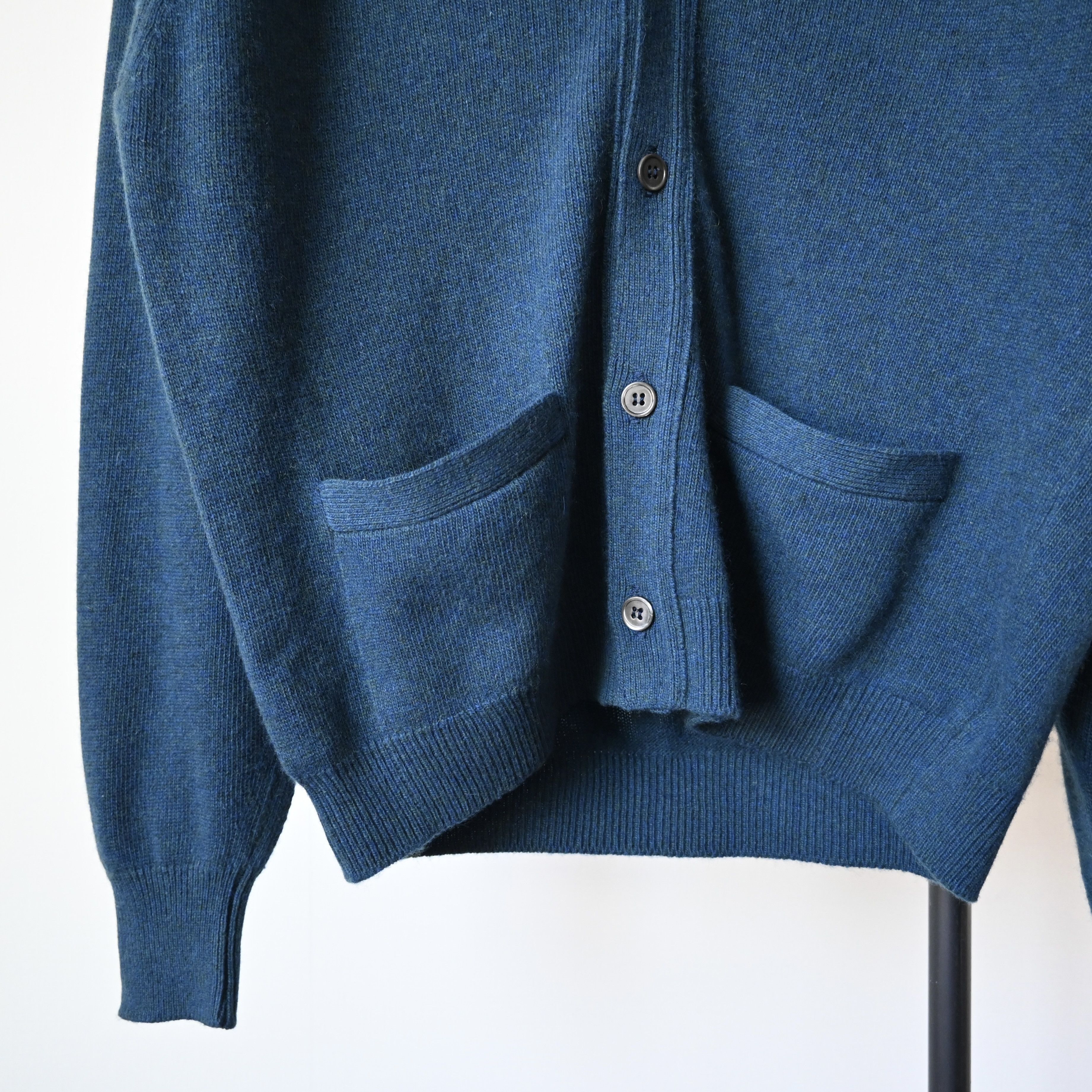 Vintage VTG 1990s SCOTNESS pure cashmere cardigan, made in Scotland Size US L / EU 52-54 / 3 - 5 Thumbnail