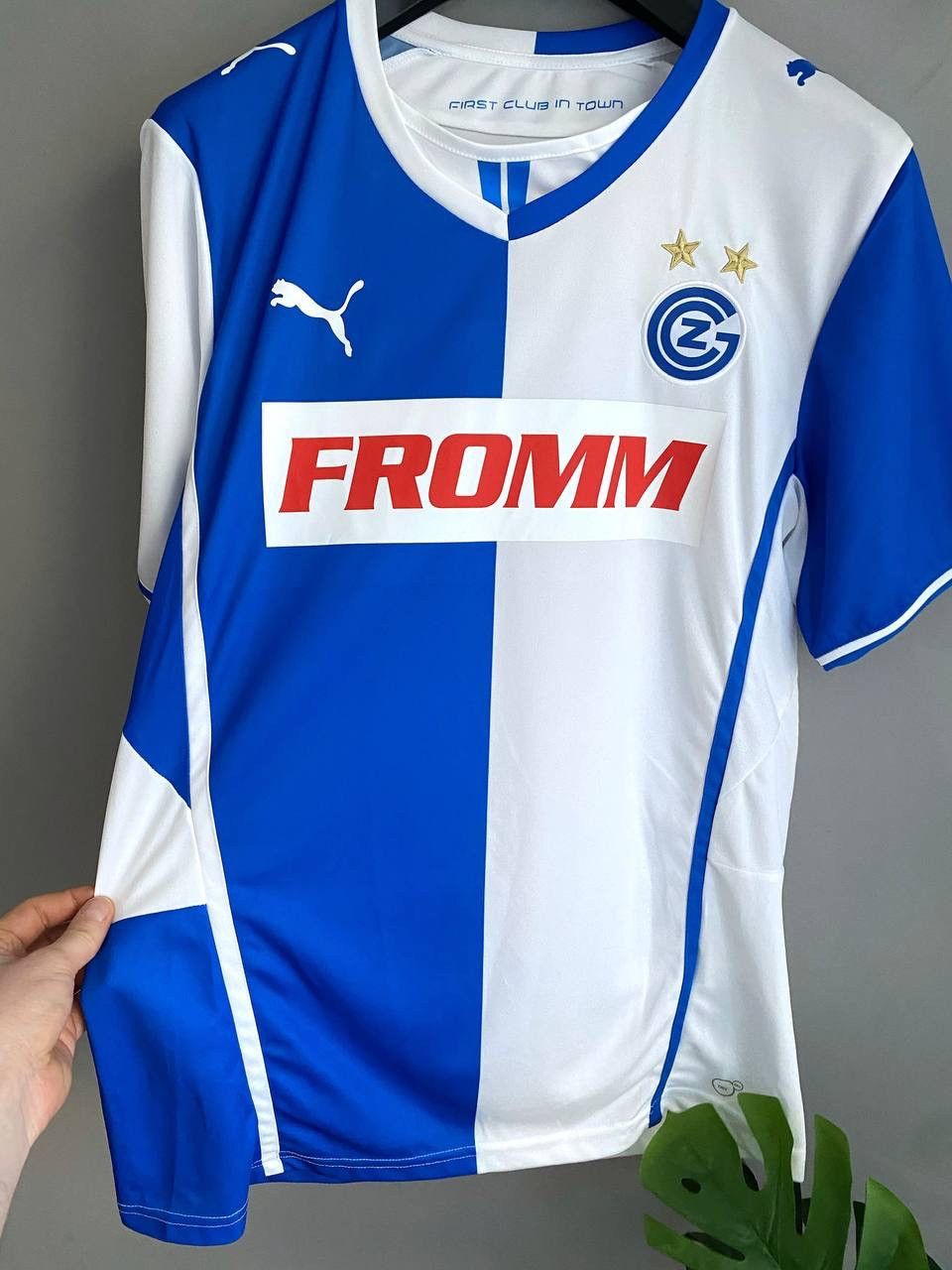 Puma Grasshopper Zurich 2013/14 Home Soccer Jersey Autograph Team Size US XL / EU 56 / 4 - 13 Thumbnail