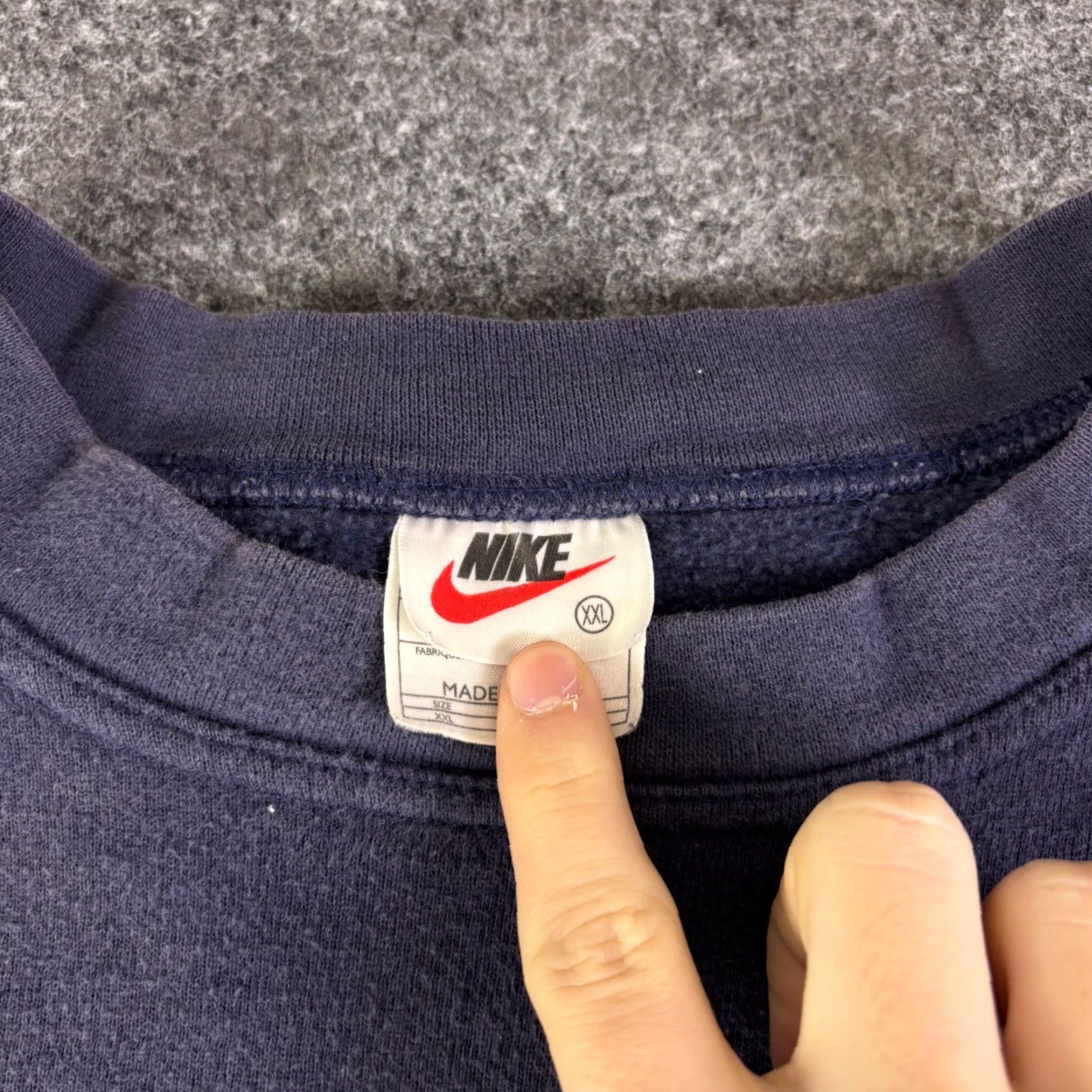 Nike VINTAGE Nike Sweatshirt Crewneck Pullover Embroidered Swoosh Logo XXL Navy Blue Women/Men? Size US XXL / EU 58 / 5 - 5 Thumbnail