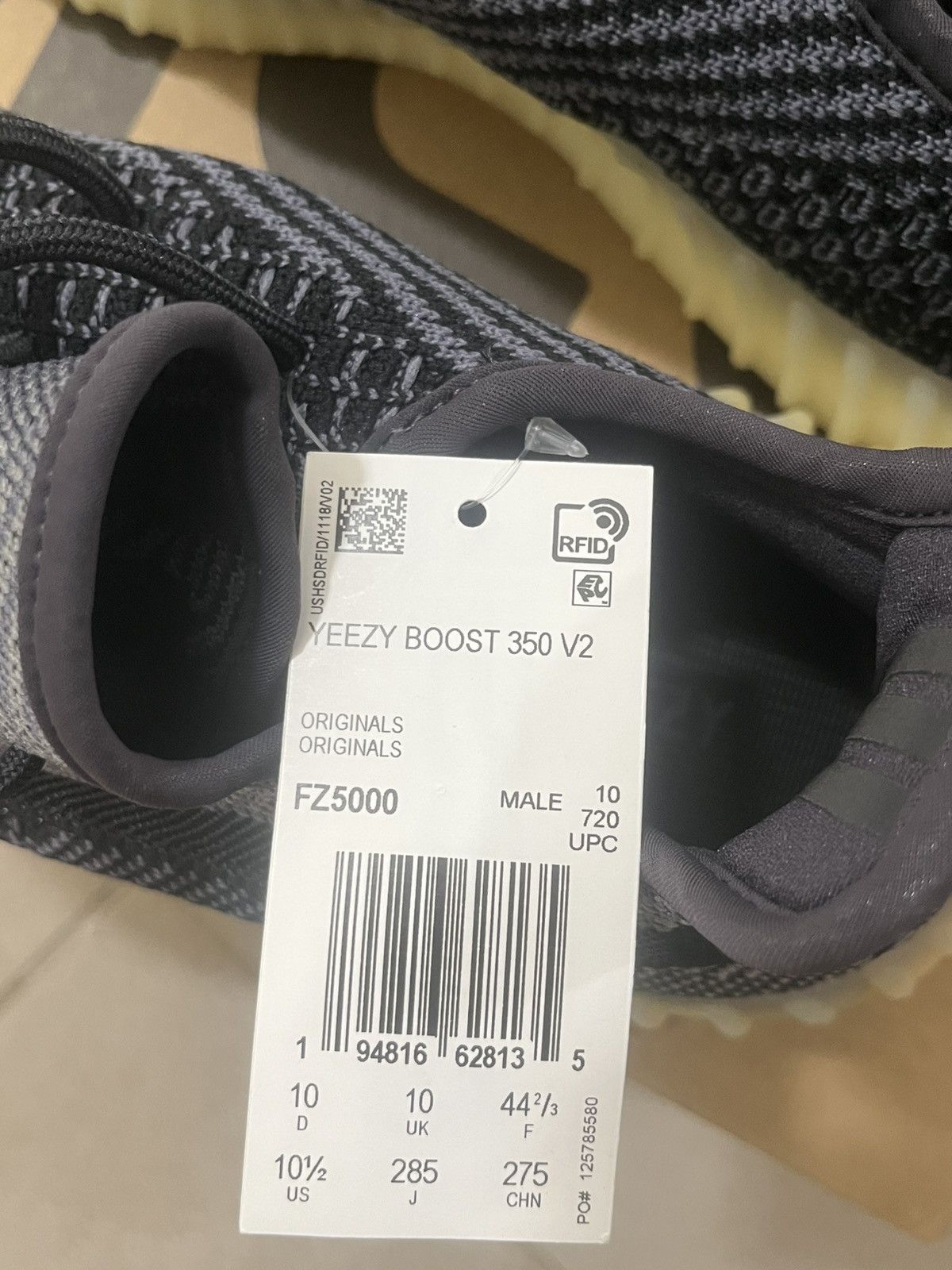 Adidas × Kanye West Adidas Yeezy Boost 350 V2 “Carbon” Sz 10.5us Size US 10.5 / EU 43-44 - 7 Thumbnail