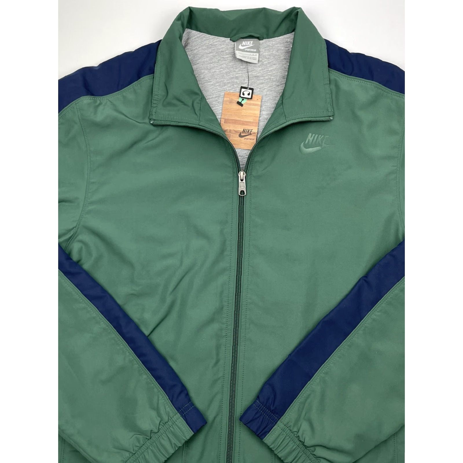 Nike Nike Men's Track Jacket Full Zip Lined Nylon Windbreaker Green Size L Swoosh Sports Size US L / EU 52-54 / 3 - 2 Thumbnail