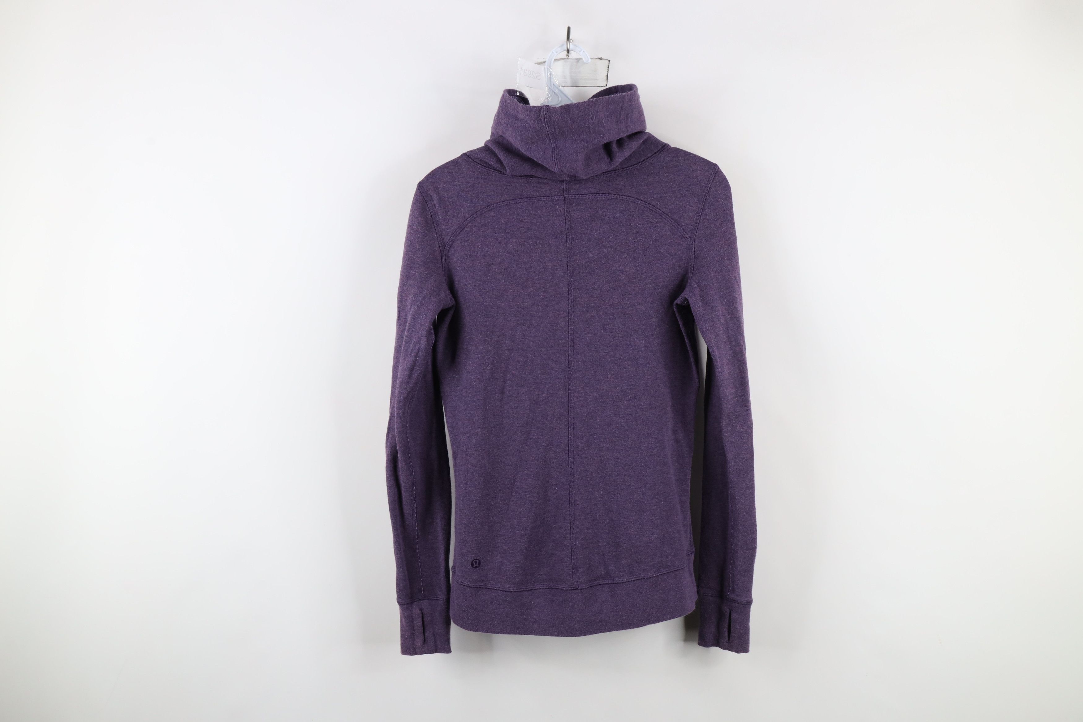 Lululemon × Vintage Lululemon Reversible In A Cinch Funnel Neck Sweater Purple Size XS / US 0-2 / IT 36-38 - 13 Thumbnail