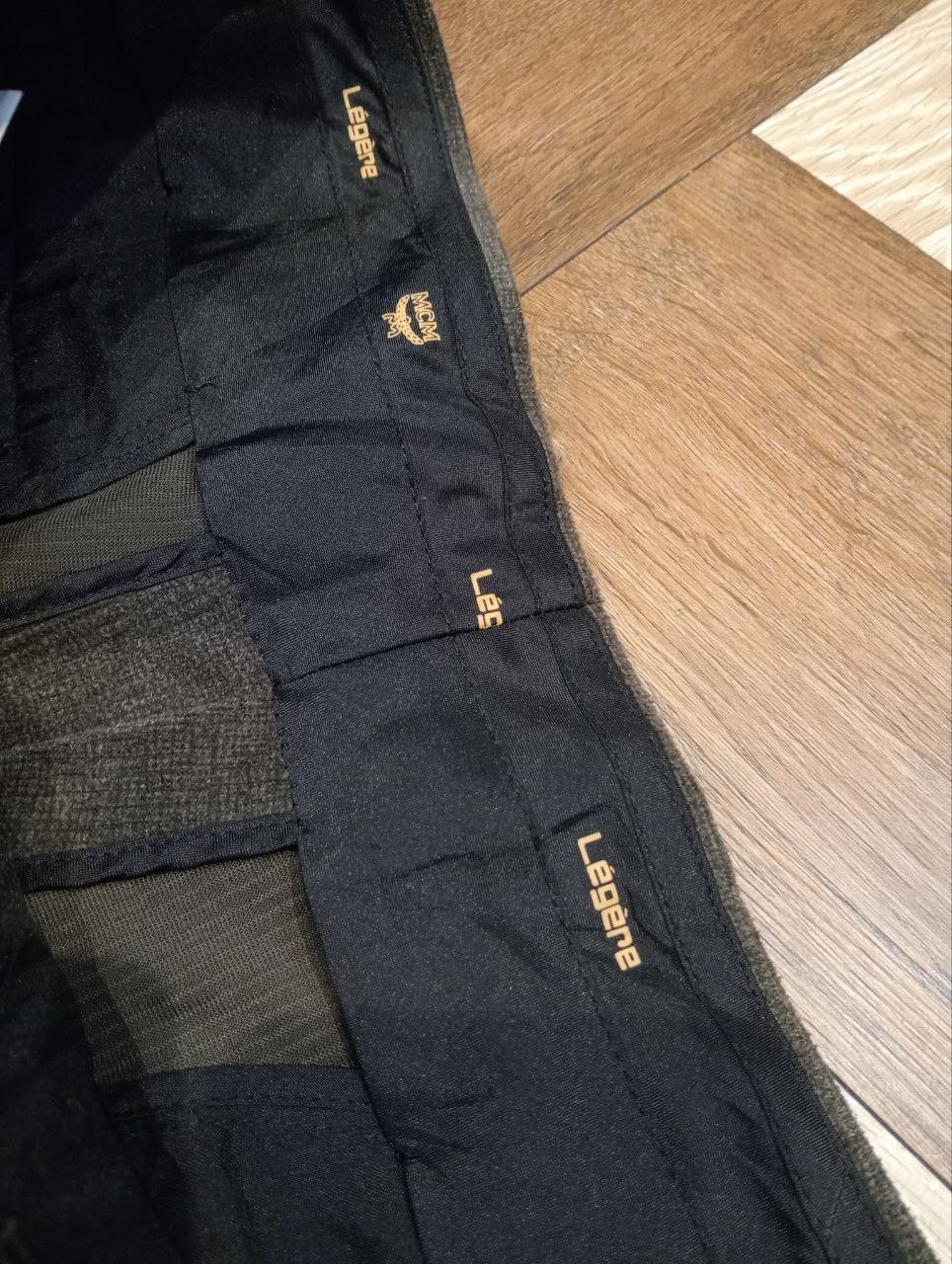 MCM VINTAGE MCM LEGERE POLYESTER CORDUROY PANTS Size US 32 / EU 48 - 5 Thumbnail