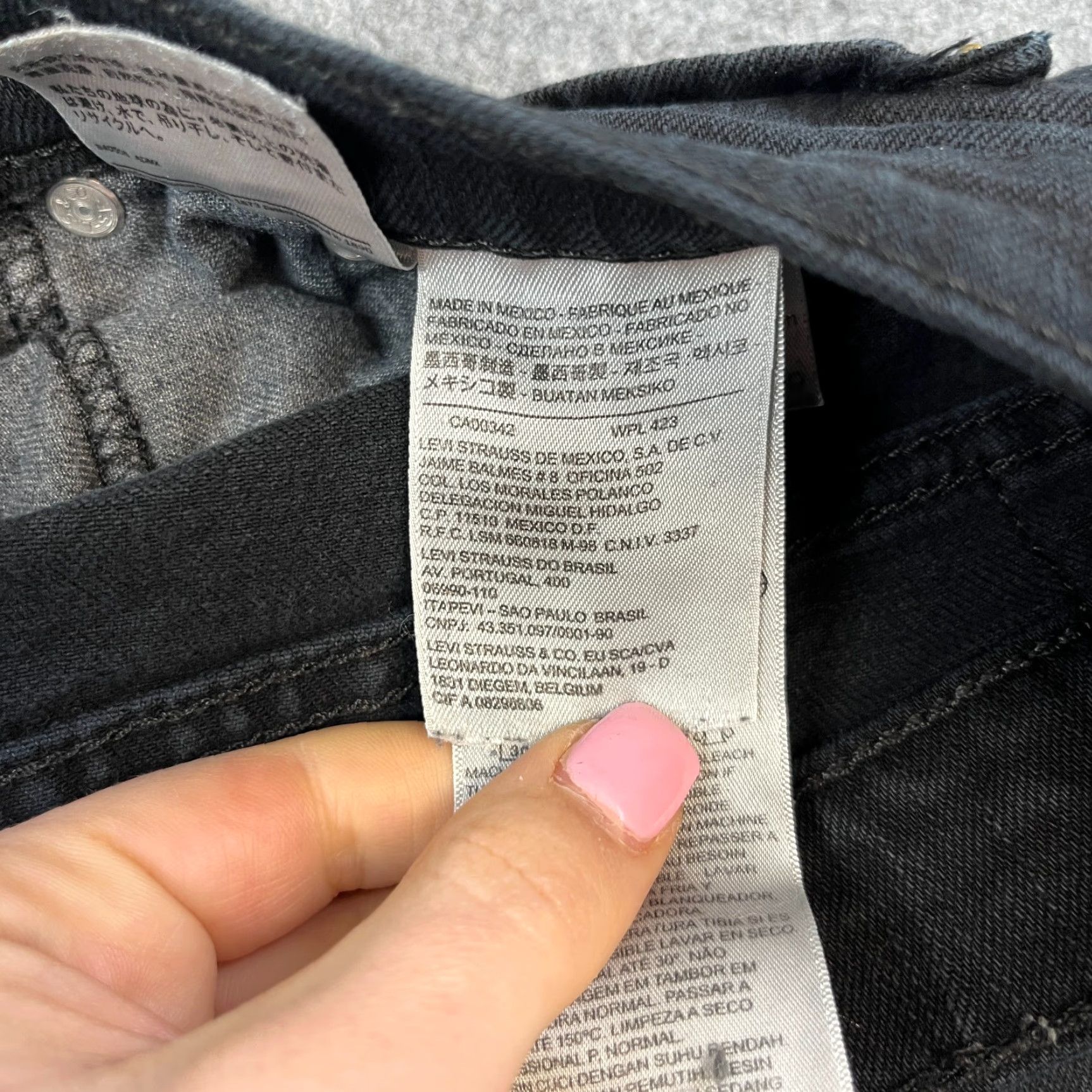 Levi's Levi's 511 Jeans Slim Tapered 31 30 Black Dark Wash Denim Zip Fly Mens Regular Stretch 5-Pocket Size US 31 - 7 Thumbnail