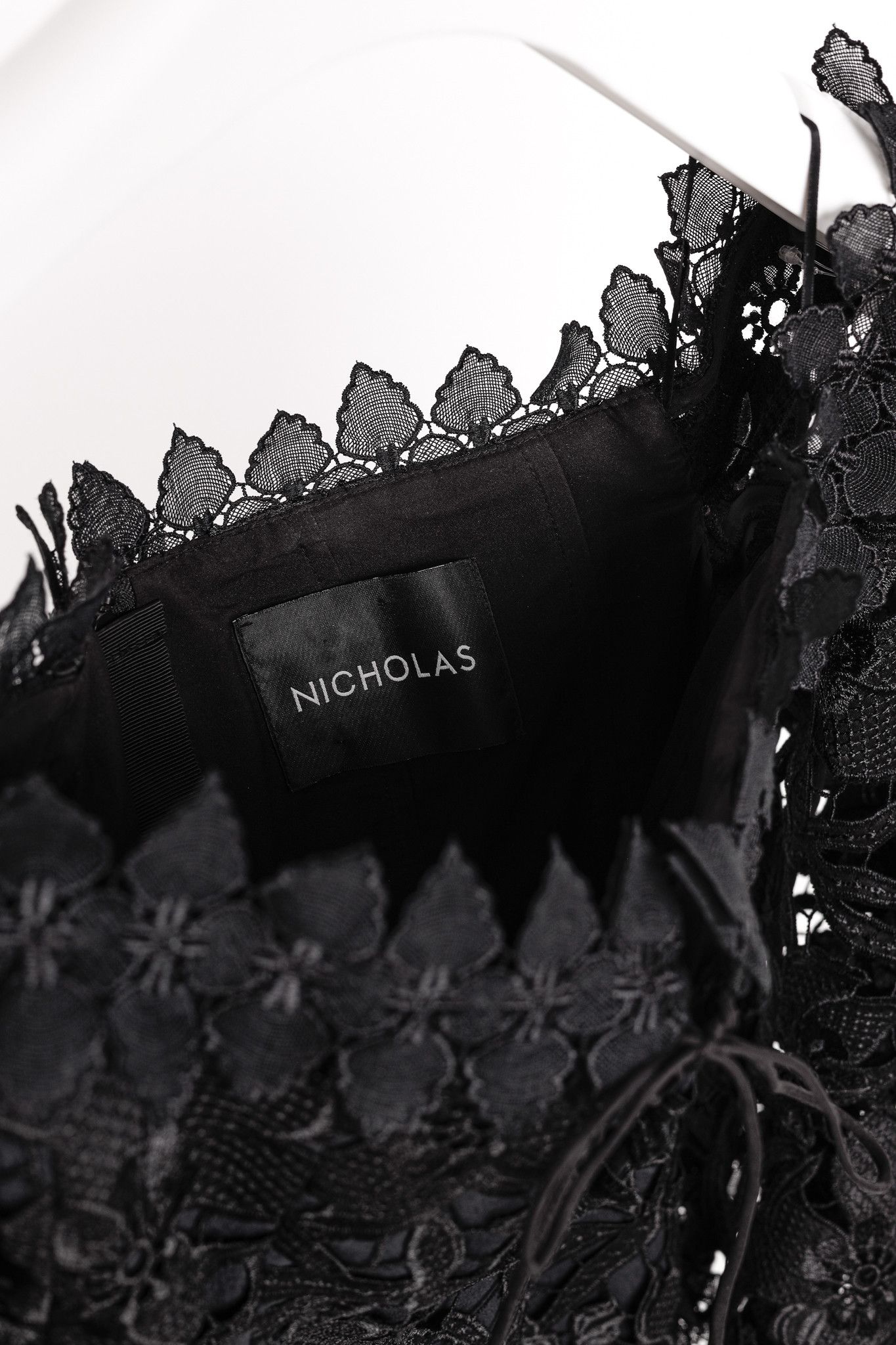 NICHOLAS Nicholas Botanical Lace Lace-Up Off-Shoulder Cocktail Dress Size S / US 4 / IT 40 - 4 Thumbnail