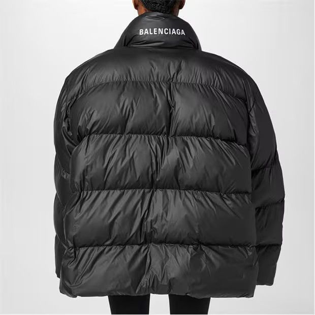 Balenciaga o1g2r1mq0924 Puffer Jacket in Black Size S / US 4 / IT 40 - 5 Thumbnail
