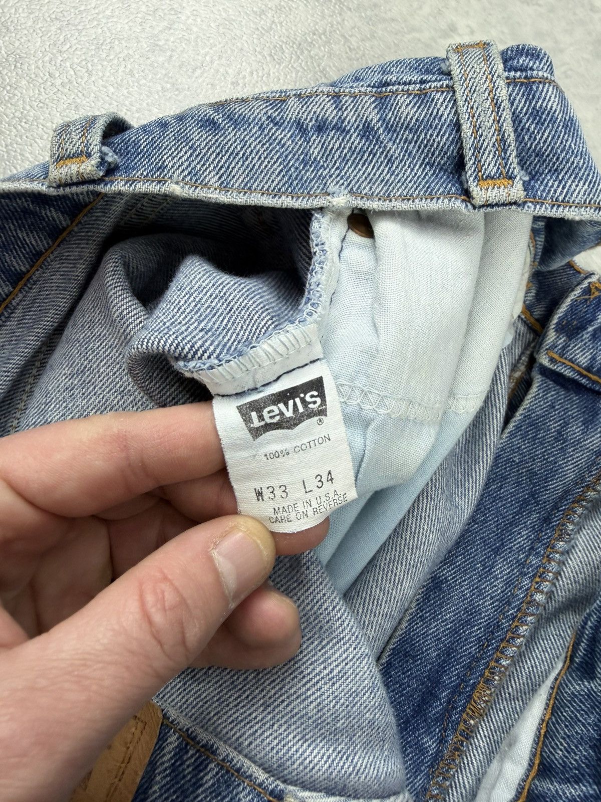 Levi's Vintage Clothing Vintage Levi’s 560 Denim Jeans Size 33x34 Made in USA Size US 33 - 16 Thumbnail