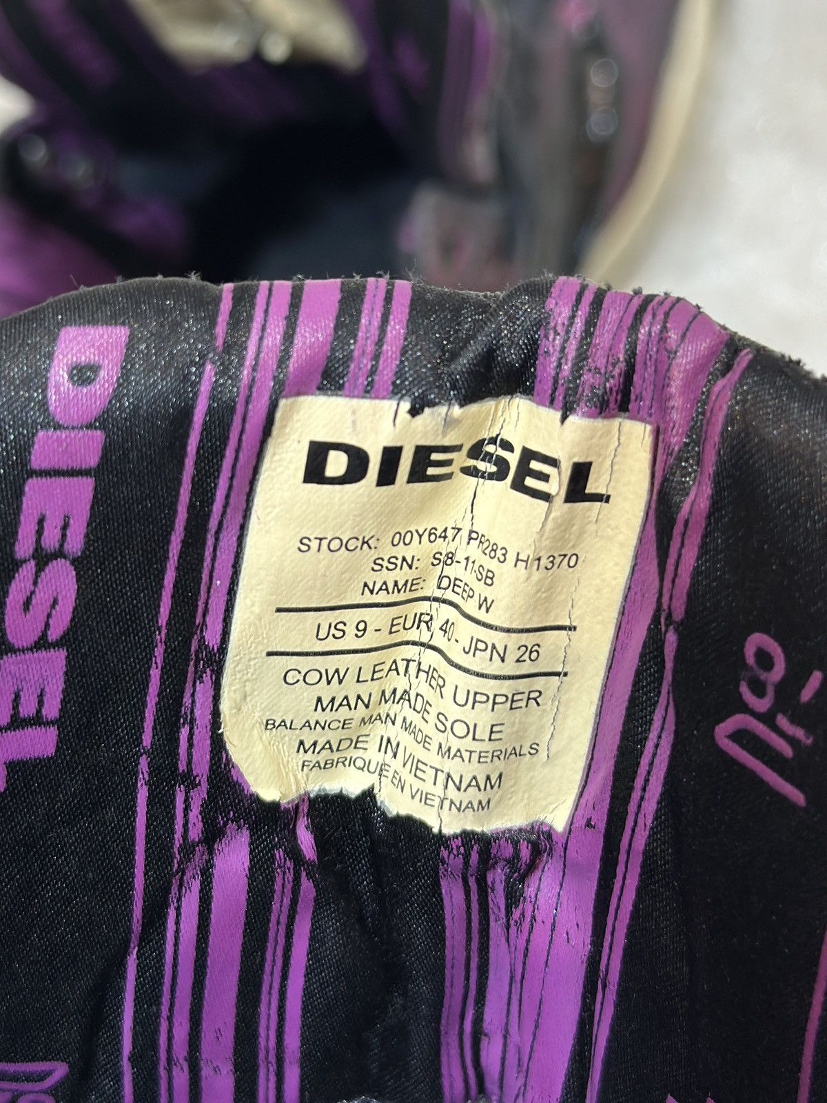 Diesel (SS08) DEEP W HI TOP Size US 10 / IT 40 - 12 Thumbnail