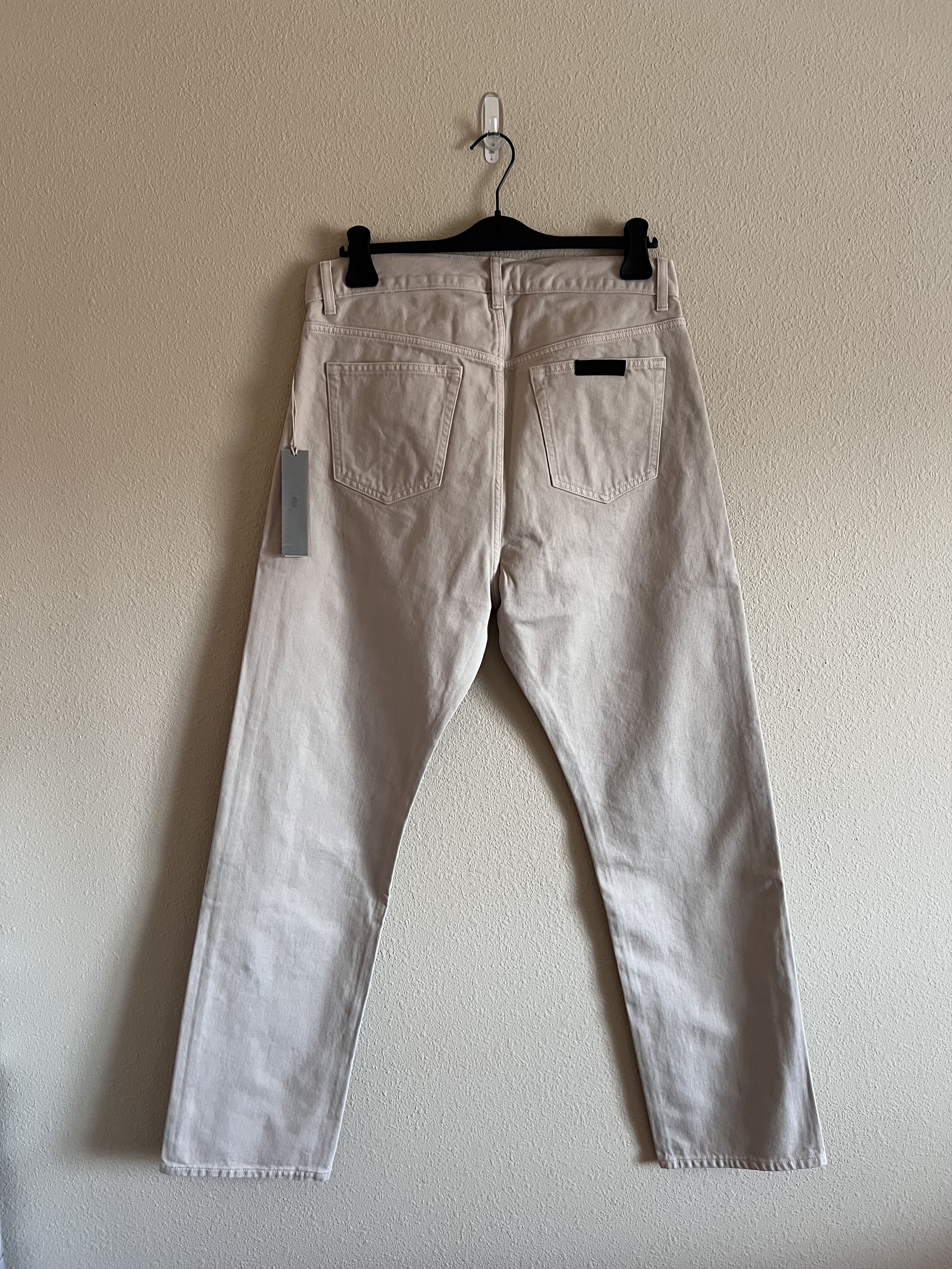 Essentials Fear of God Essentials 5 Pocket Jeans in Silver Cloud Size US 32 / EU 48 - 4 Thumbnail