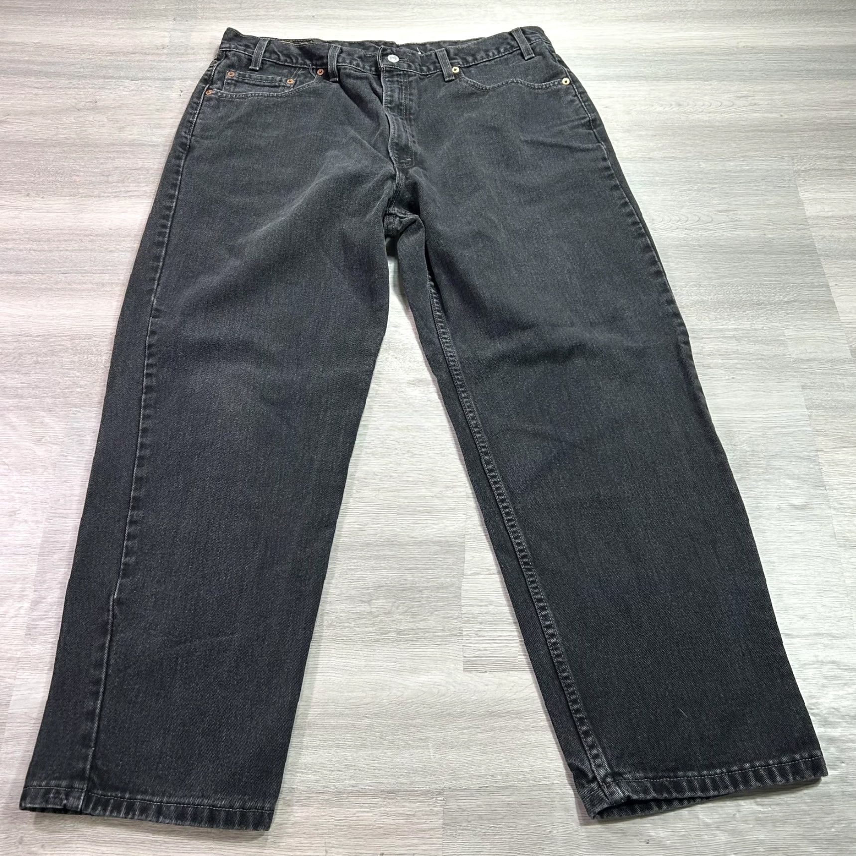 Levi's VINTAGE Levi's 550 Jeans Mens 40x30 Gray Relaxed Tapered Denim Made USA 90s Size US 40 / EU 56 - 2 Thumbnail
