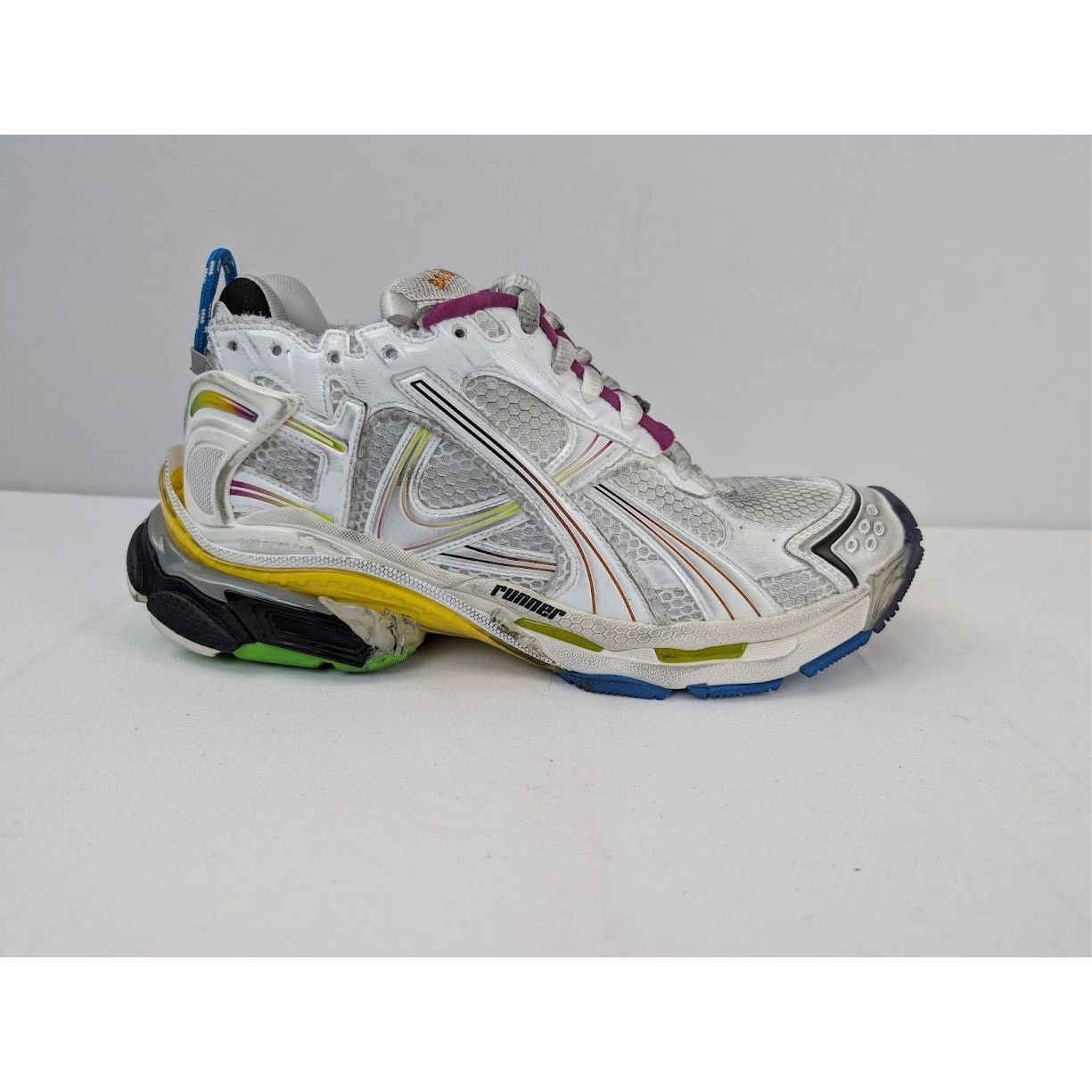 Balenciaga o1rshd1 Q:3 / Mesh Gardient Runner in White/Multicolor Size US 11 / EU 44 - 4 Thumbnail