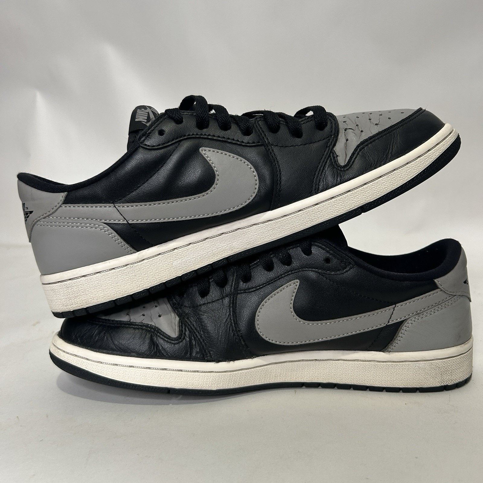 Jordan Brand Nike Air Jordan 1 Retro Low OG “Shadow” 2015 Size US 10.5 / EU 43-44 - 3 Thumbnail