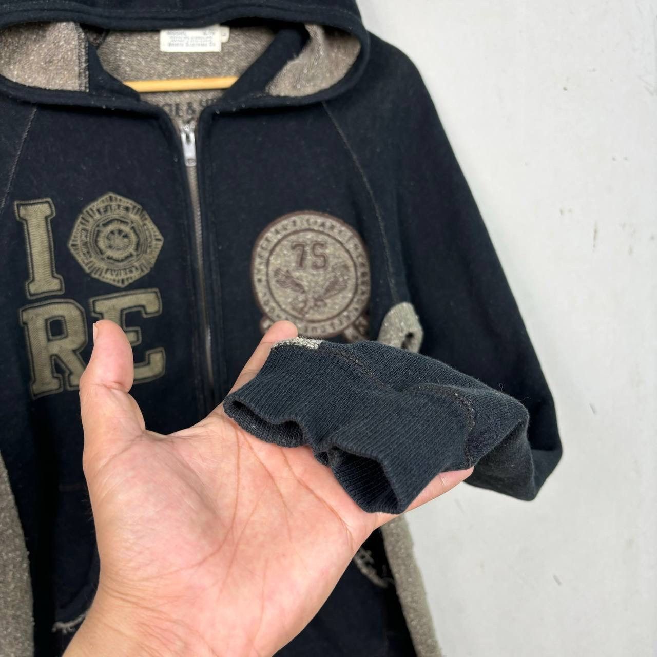 Avirex Vintage Avirex Fire Dept Hoodie Large Black Rescue Service Size US L / EU 52-54 / 3 - 5 Thumbnail