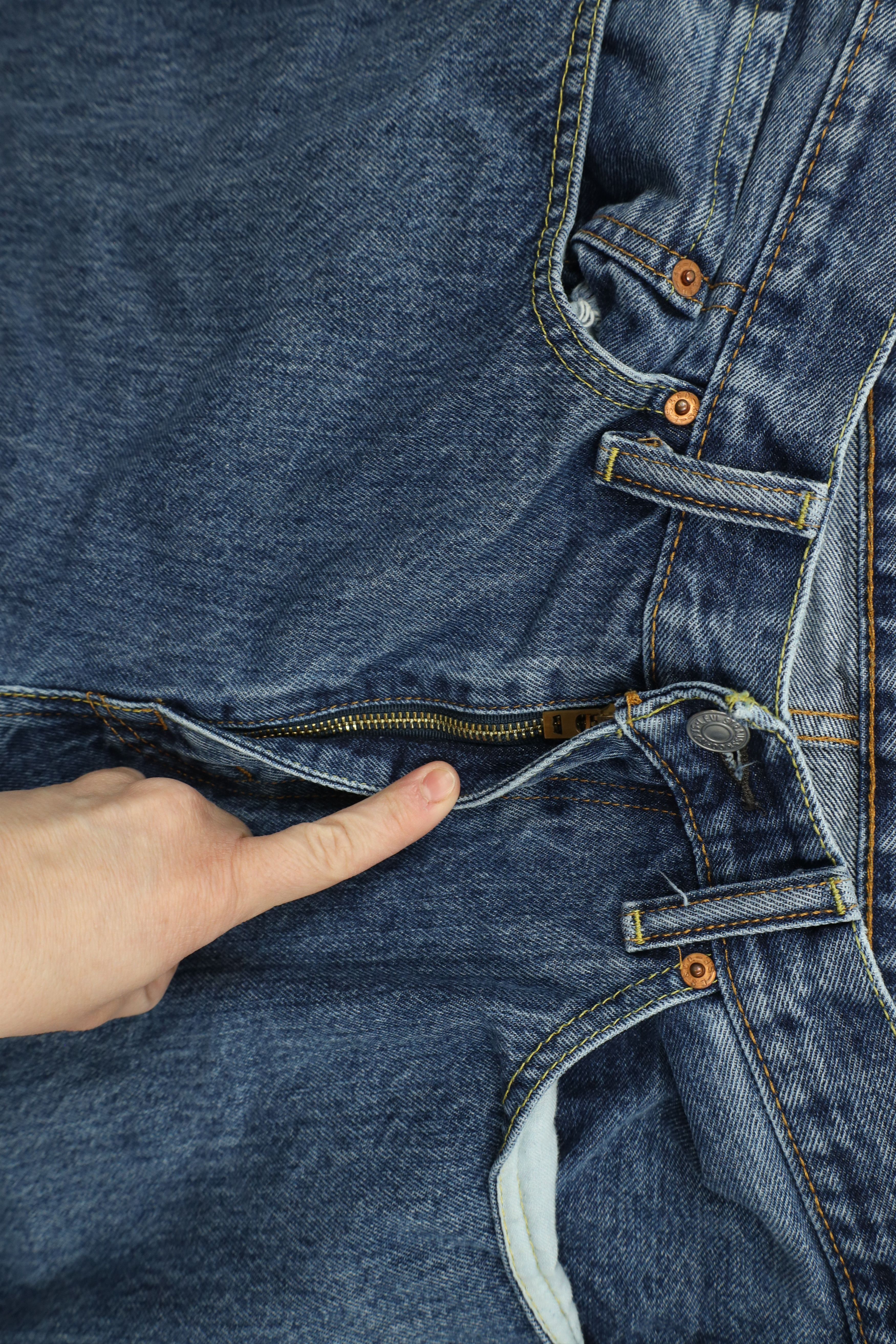 Levi's × Vintage Vintage Y2K Levis 505 Regular Fit Denim Jeans Blue Cotton Size US 36 / EU 52 - 6 Thumbnail